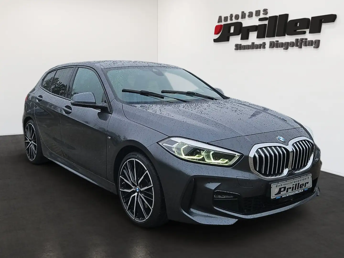 BMW 120 dxDrive M Sport/NAVI/AHK/LED/LiveCockpit/RTTI Grigio - 2
