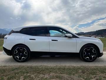 iX xDrive50 105kWh