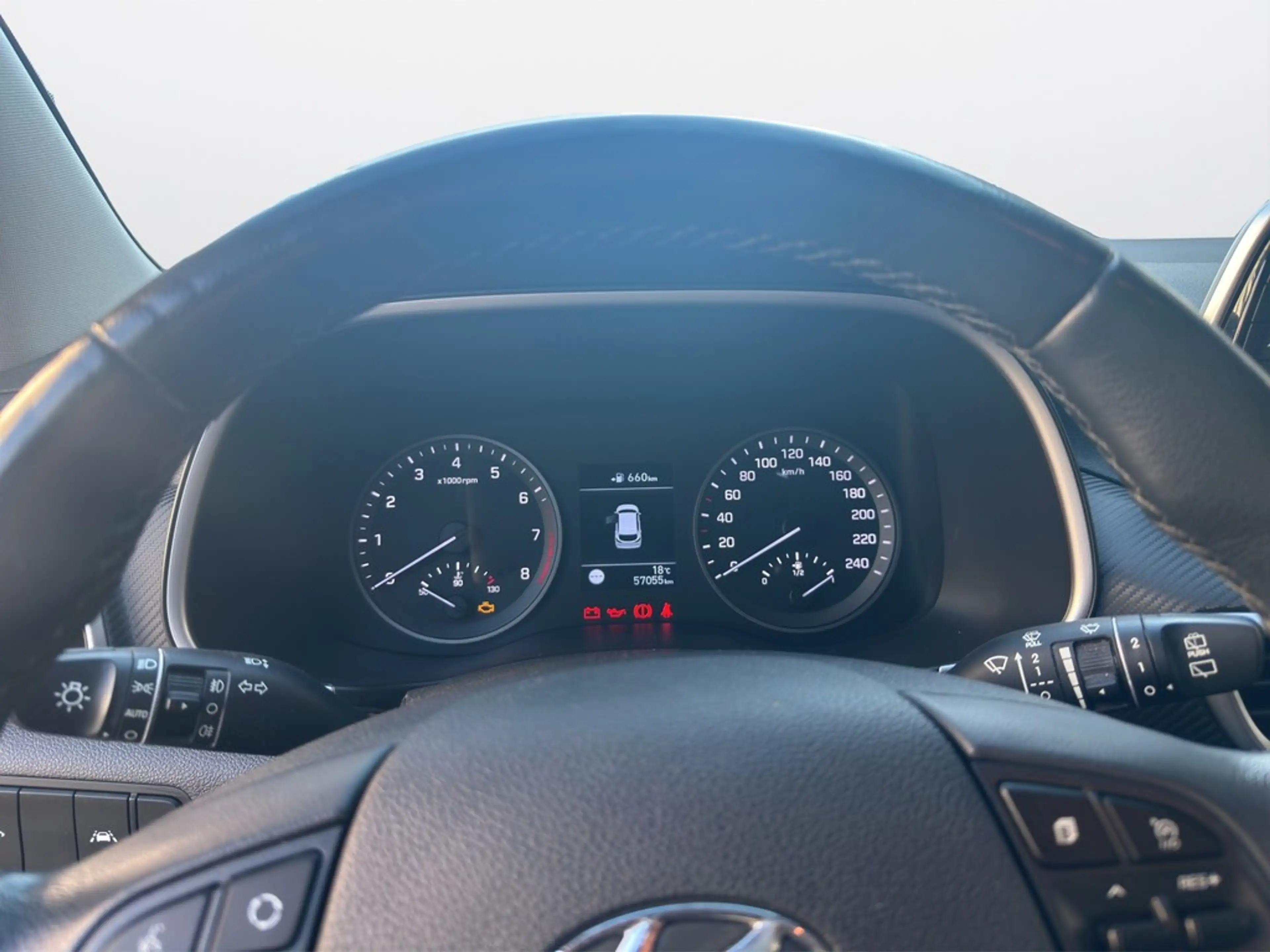 Hyundai TUCSON Advantage 1.6 2WD 6-Gang LED/NAV/RFK — photo 11