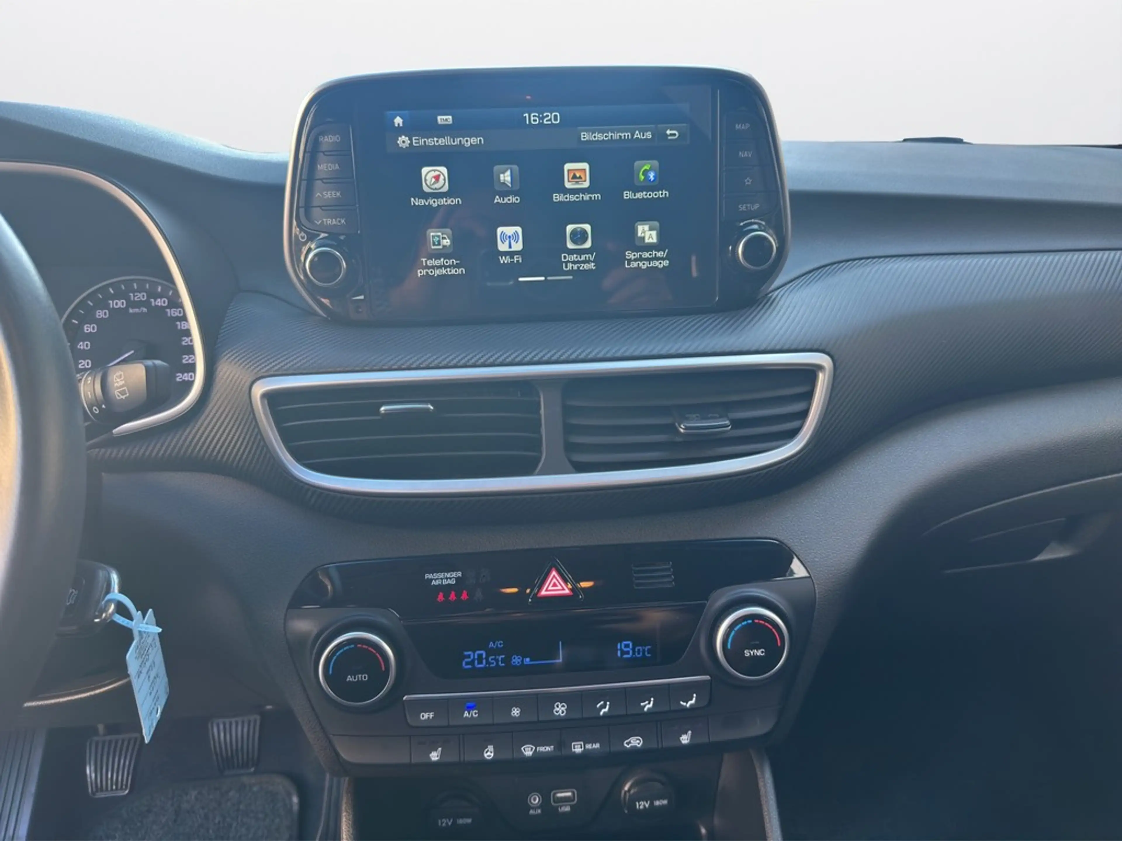 Hyundai TUCSON Advantage 1.6 2WD 6-Gang LED/NAV/RFK — photo 14