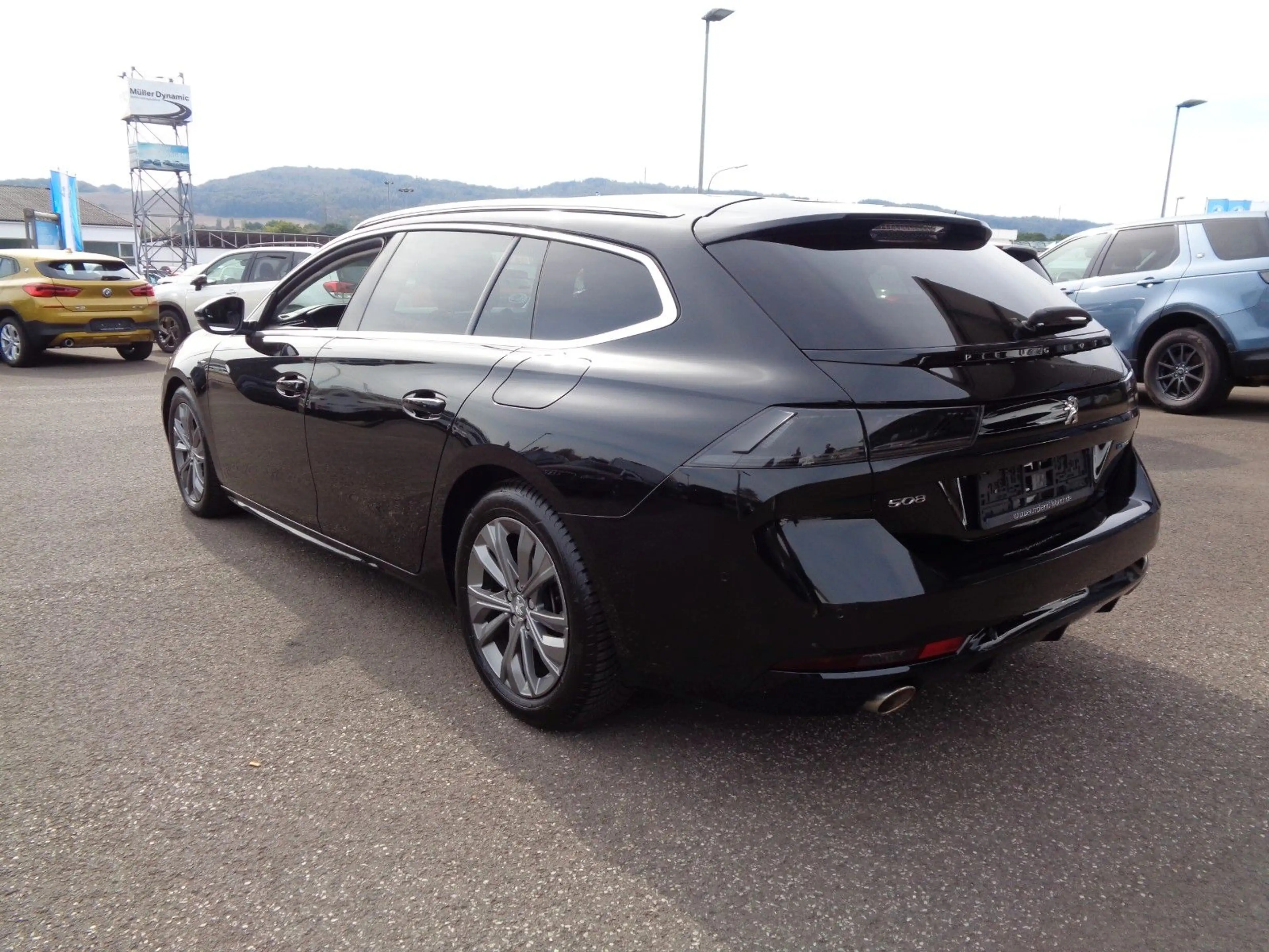 Peugeot 508 SW Hybrid 225 Allure — photo 6