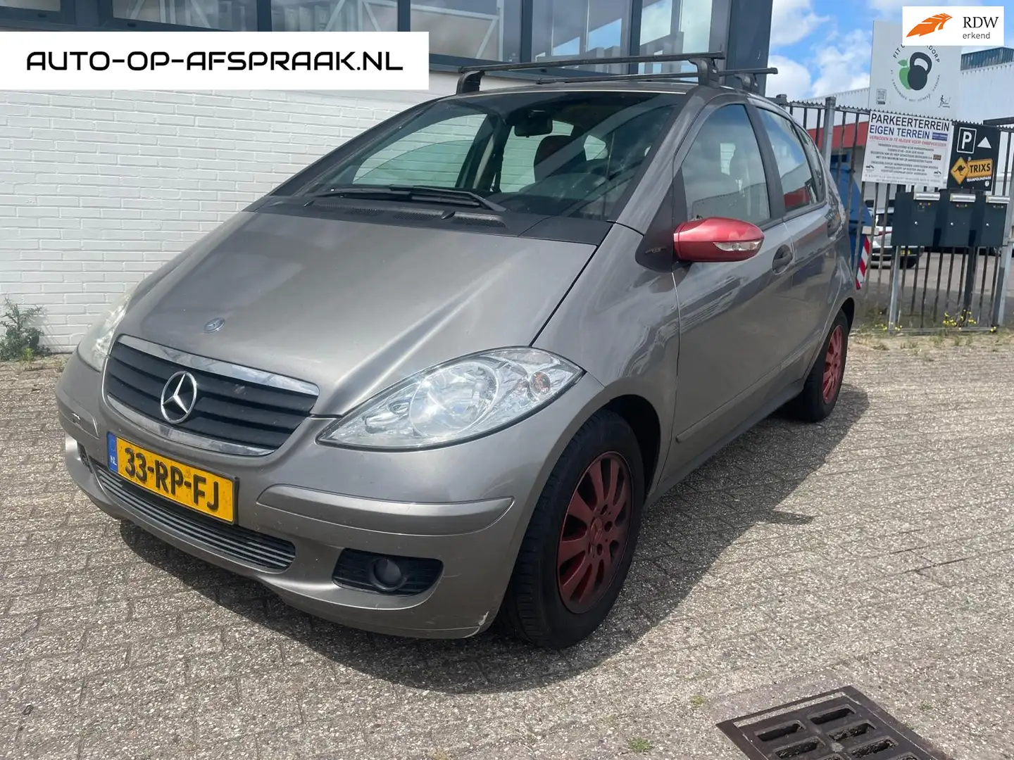 Mercedes-Benz A 150 Classic Leer Airco Cruise Grijs - 1