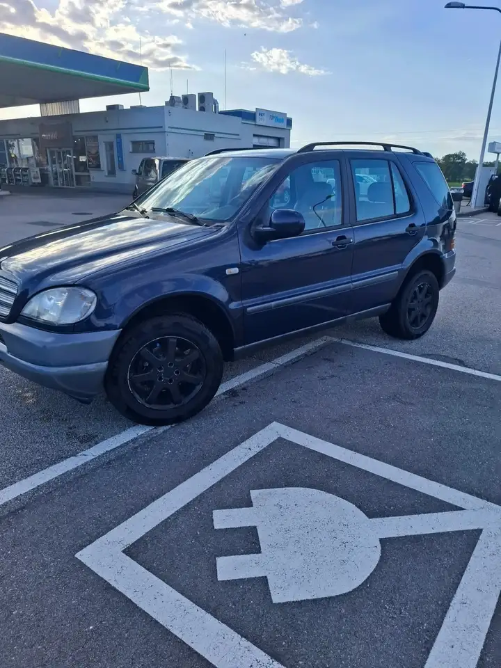 Mercedes-Benz ML 270 CDI, foto 2