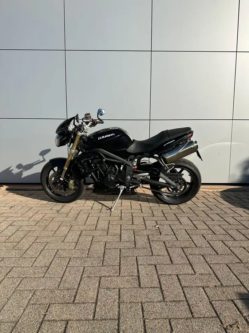 Triumph Street Triple R - 2