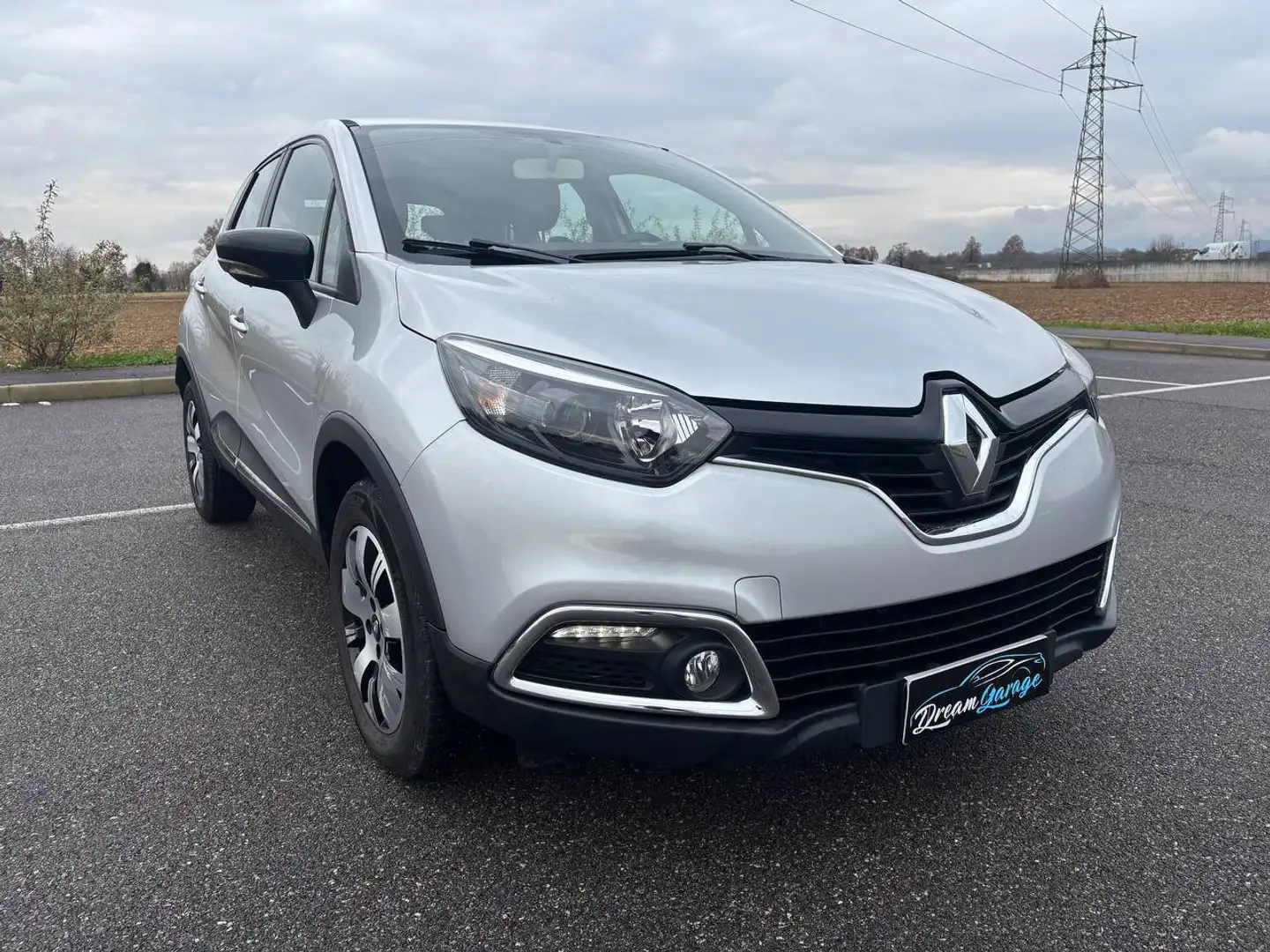 Renault Captur NEOP Benzina 90cv Grau - 1