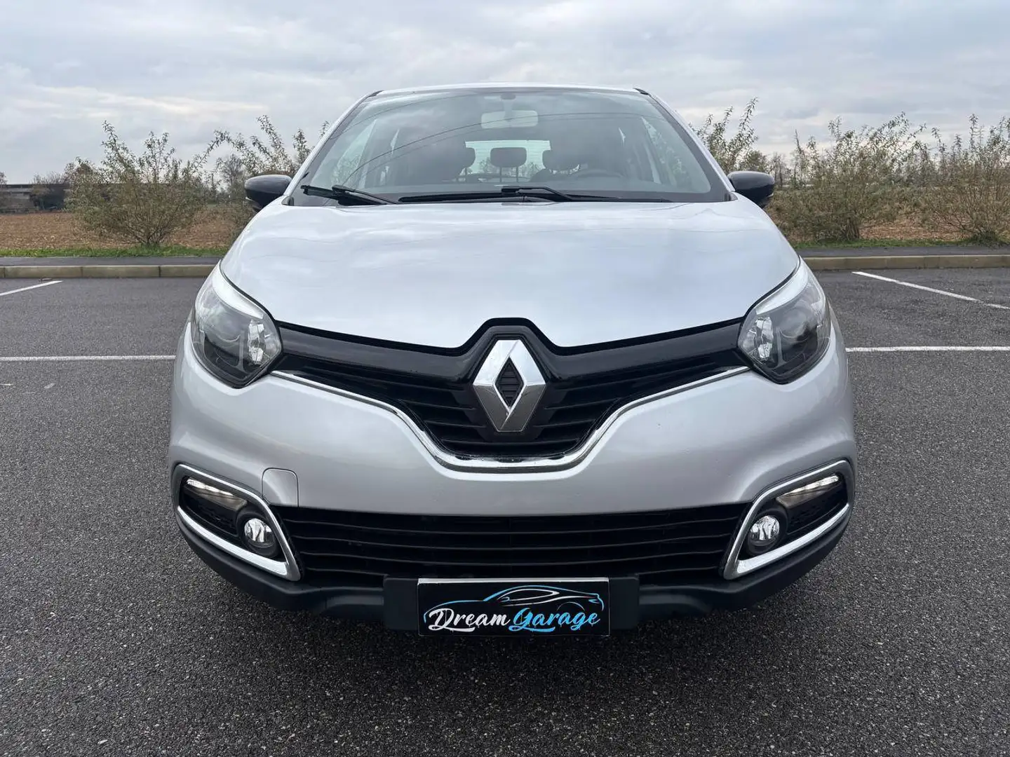 Renault Captur NEOP Benzina 90cv Grau - 2