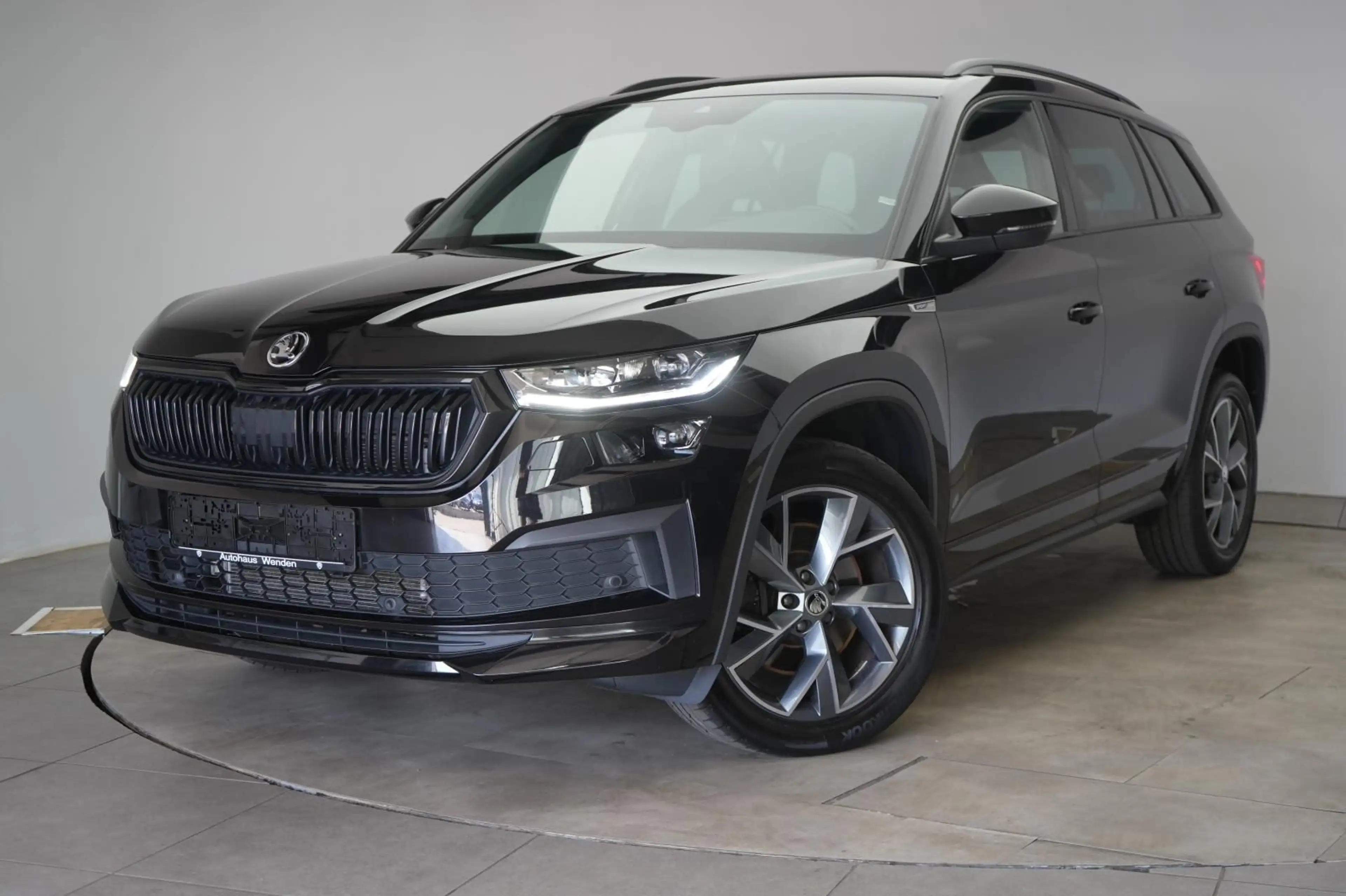 Skoda Kodiaq 2.0 TDI 4x4 DSG Sportline ACC/Virtual/Mat — photo 2