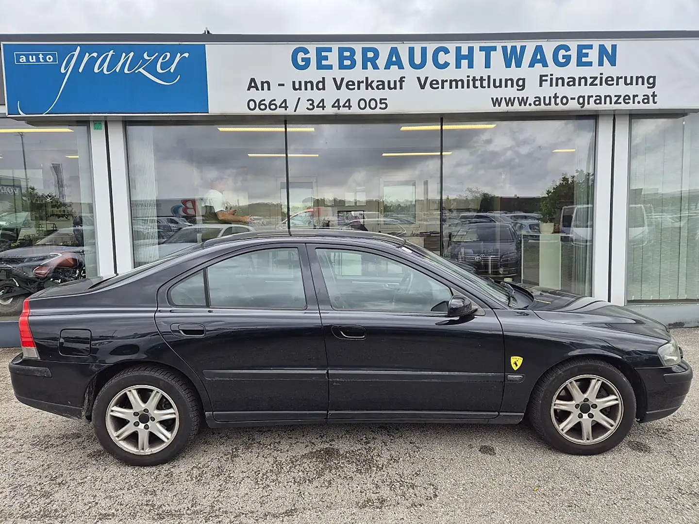 Volvo S60 D5 Schwarz - 1