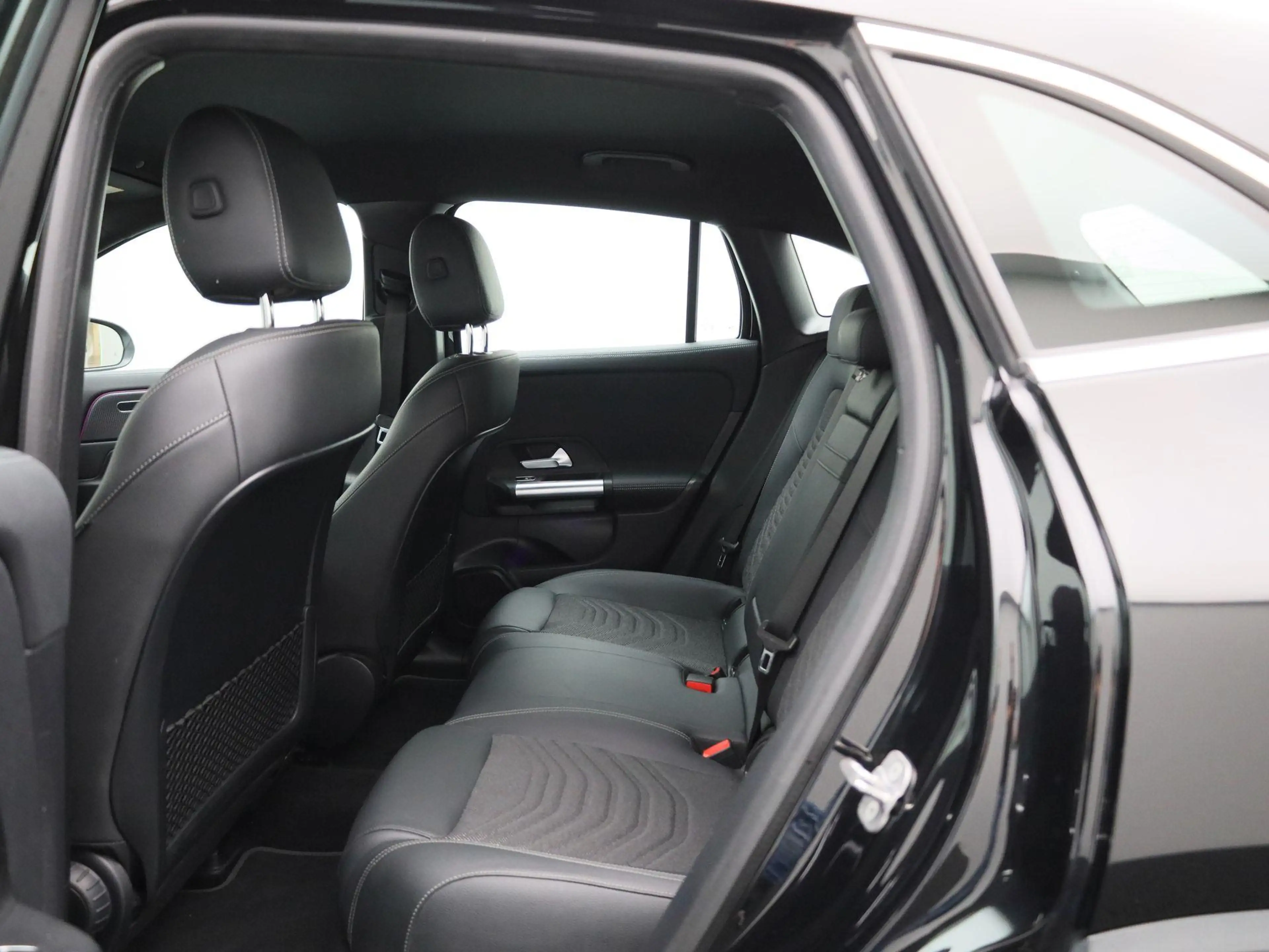 Mercedes-Benz EQA 250 EQA 250+ Business Line | Apple Carplay / Android A — photo 10
