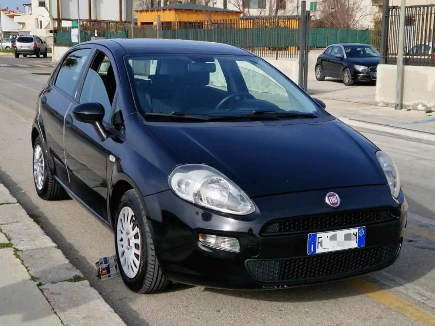 Fiat Punto Punto+5p+1.3+mjt+Street+s Nero - 1