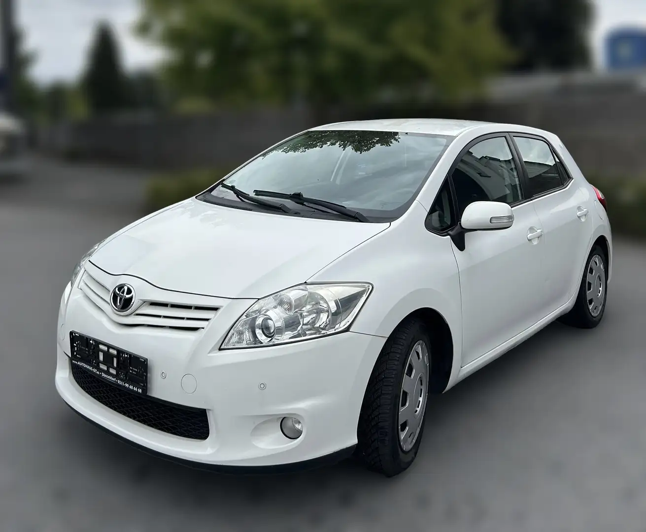 Toyota Auris 1,33-l-Dual-VVT-i Edition - 1