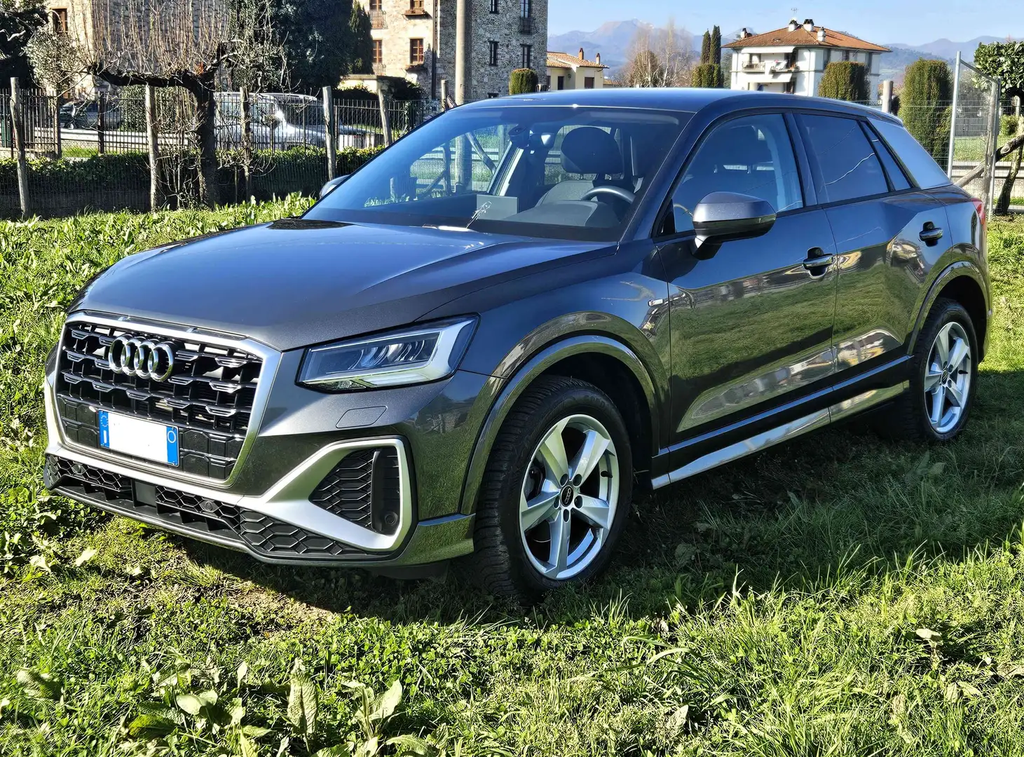 Audi Q2 35 1.5 tfsi S line edition s-tronic Grigio - 1