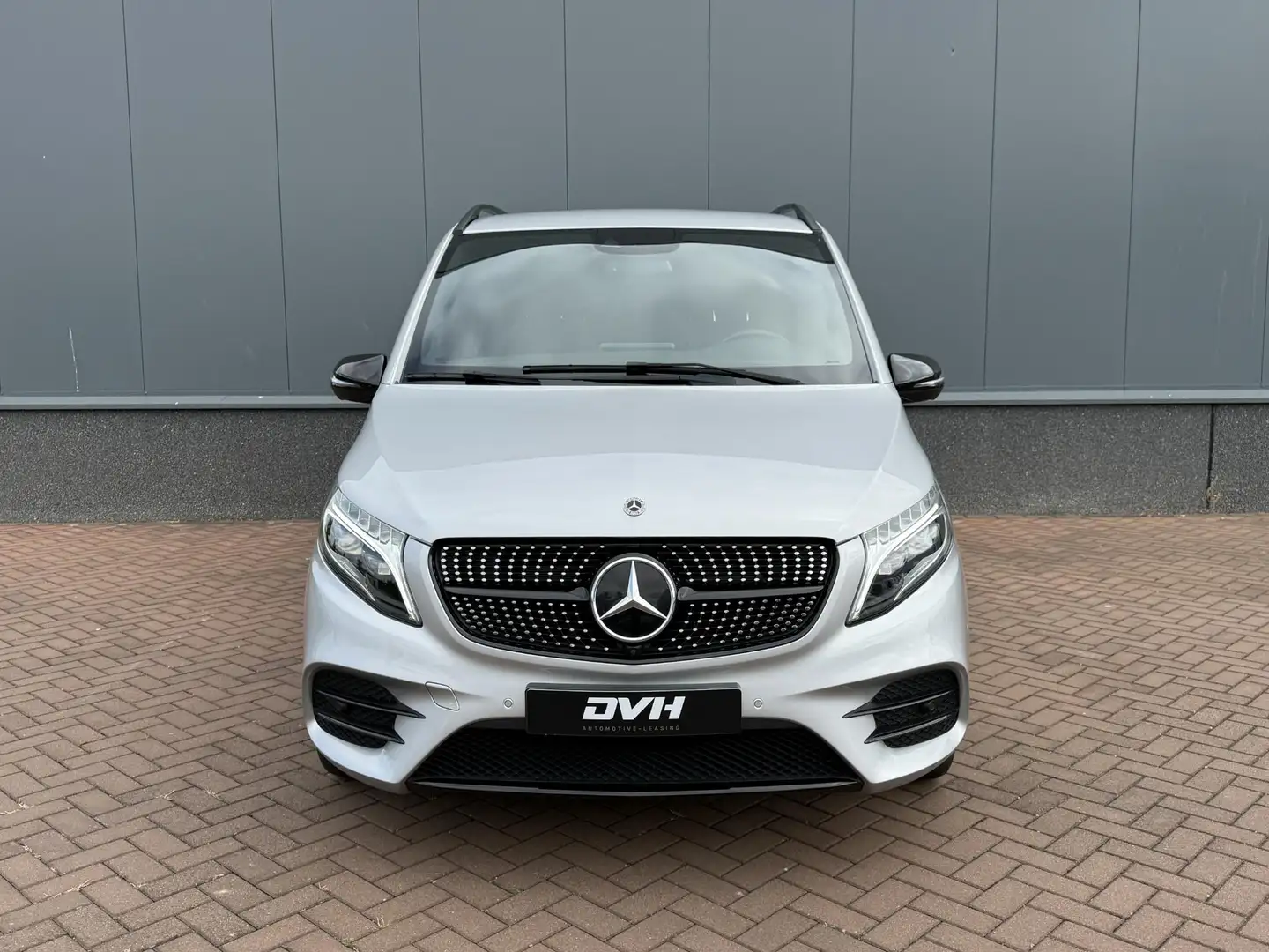 Mercedes-Benz V 300 300d 4-MATIC Lang Avantgarde Edition Grijs - 2