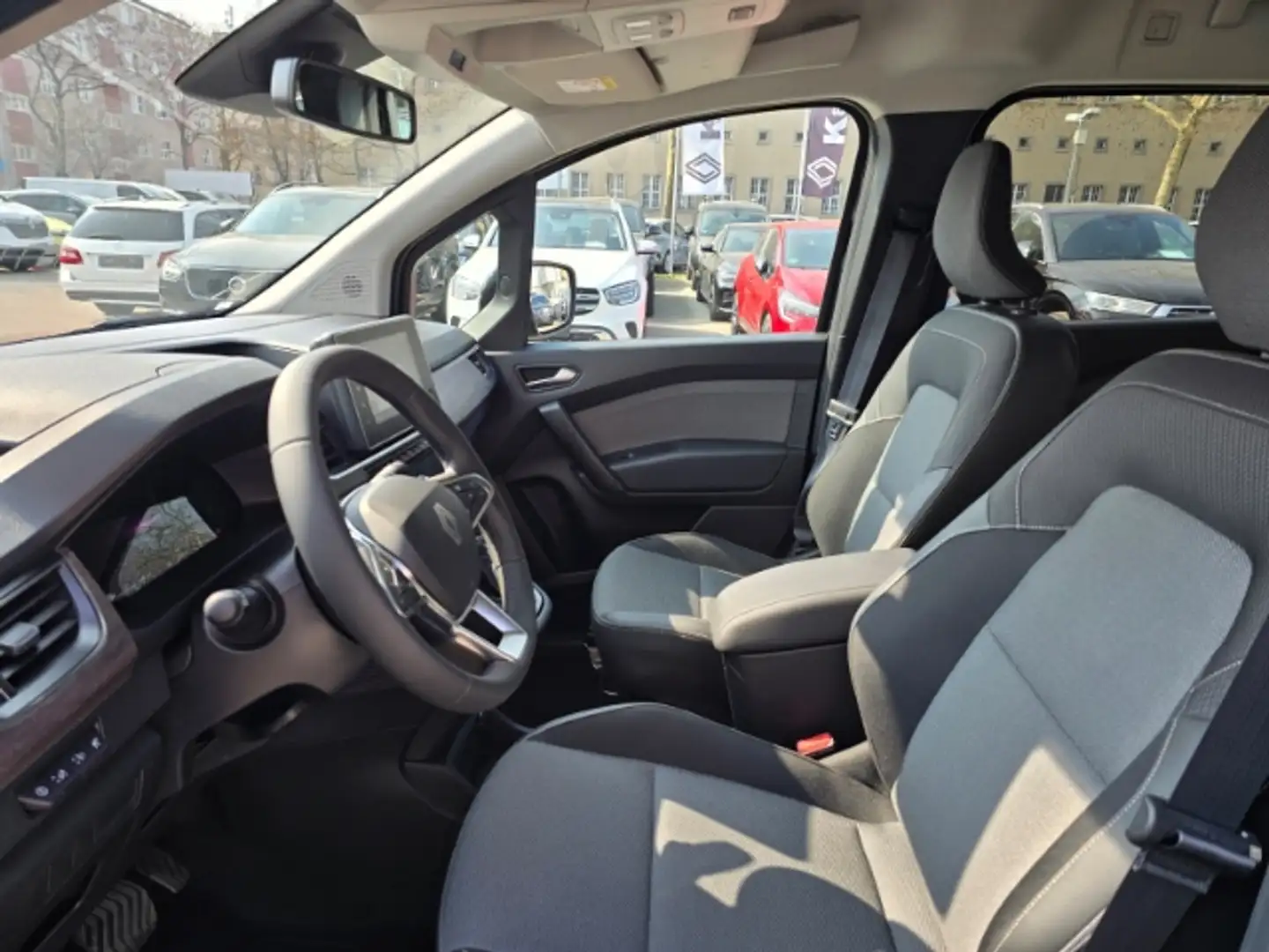 Renault Kangoo III Techno 1.3 TCe130 EDC 7 Sitzer Schwarz - 2