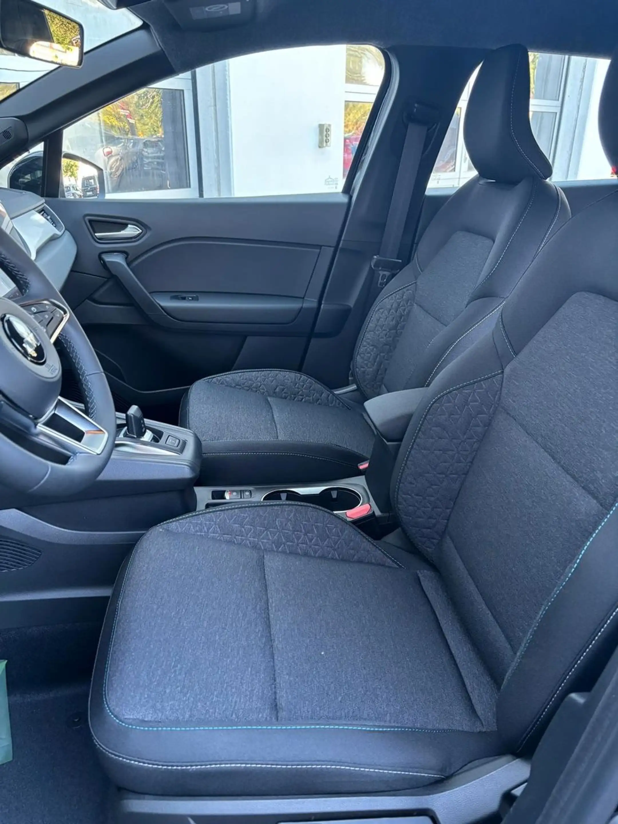 Mitsubishi Grandis Diamant PLUS  1.8 Hybrid — photo 12