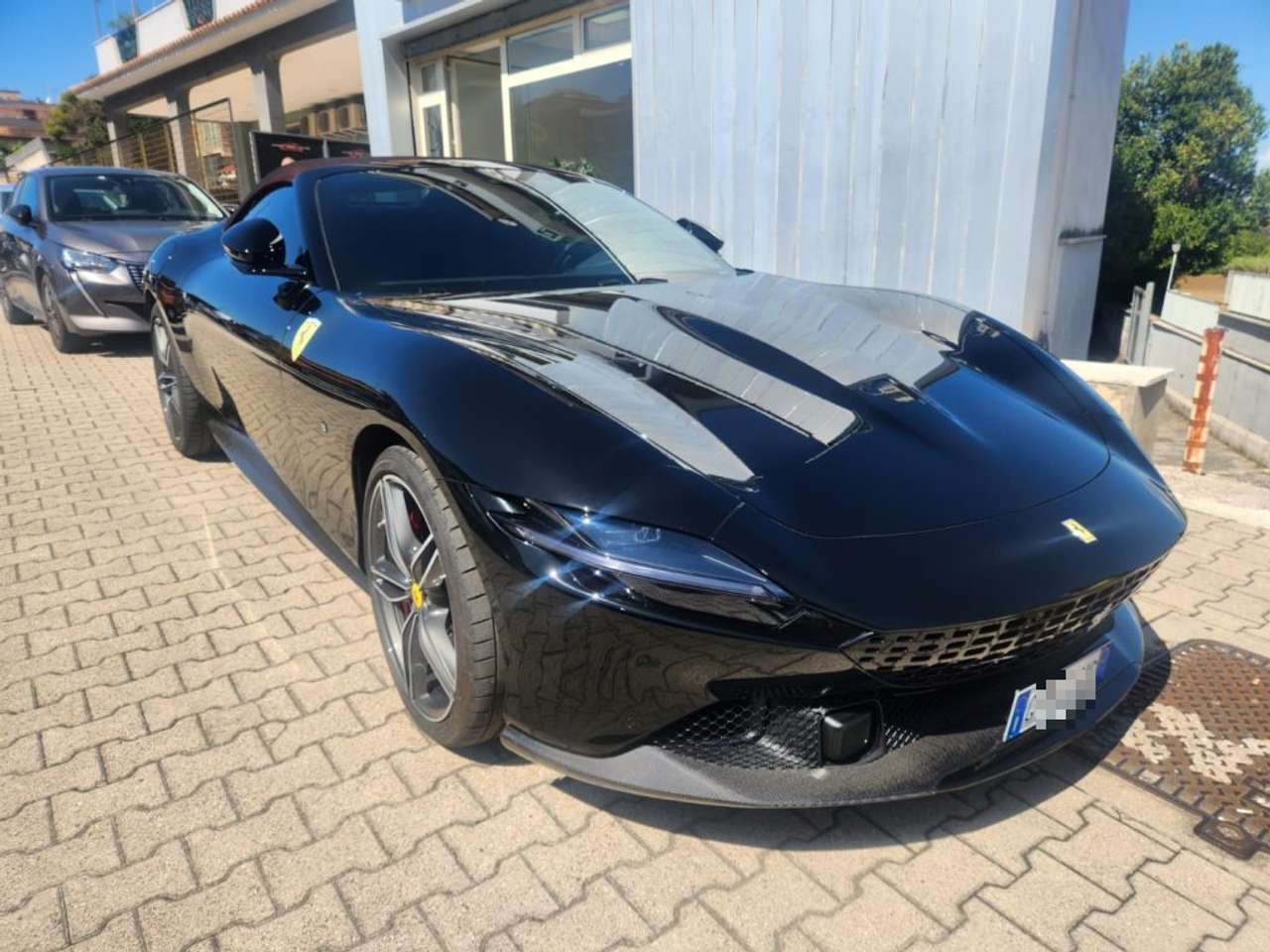 Ferrari Roma Spider