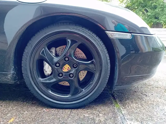 Porsche 911 Carrera 4