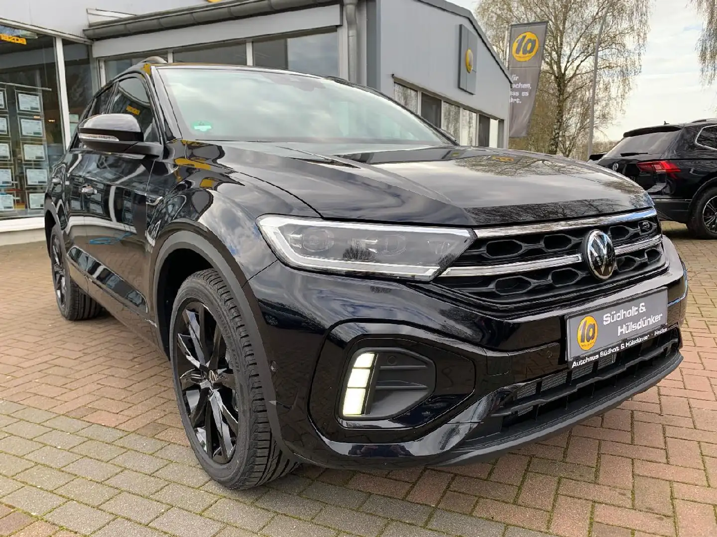 Volkswagen T-Roc R-Line AHK | Black Style | IQ.Drive | IQ. Light Schwarz - 2