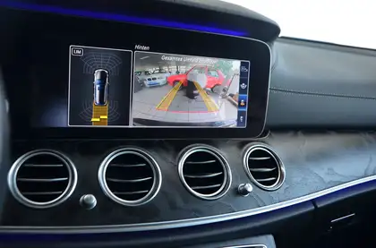 Annonce voiture d'occasion Mercedes-Benz E 400 - CARADIZE