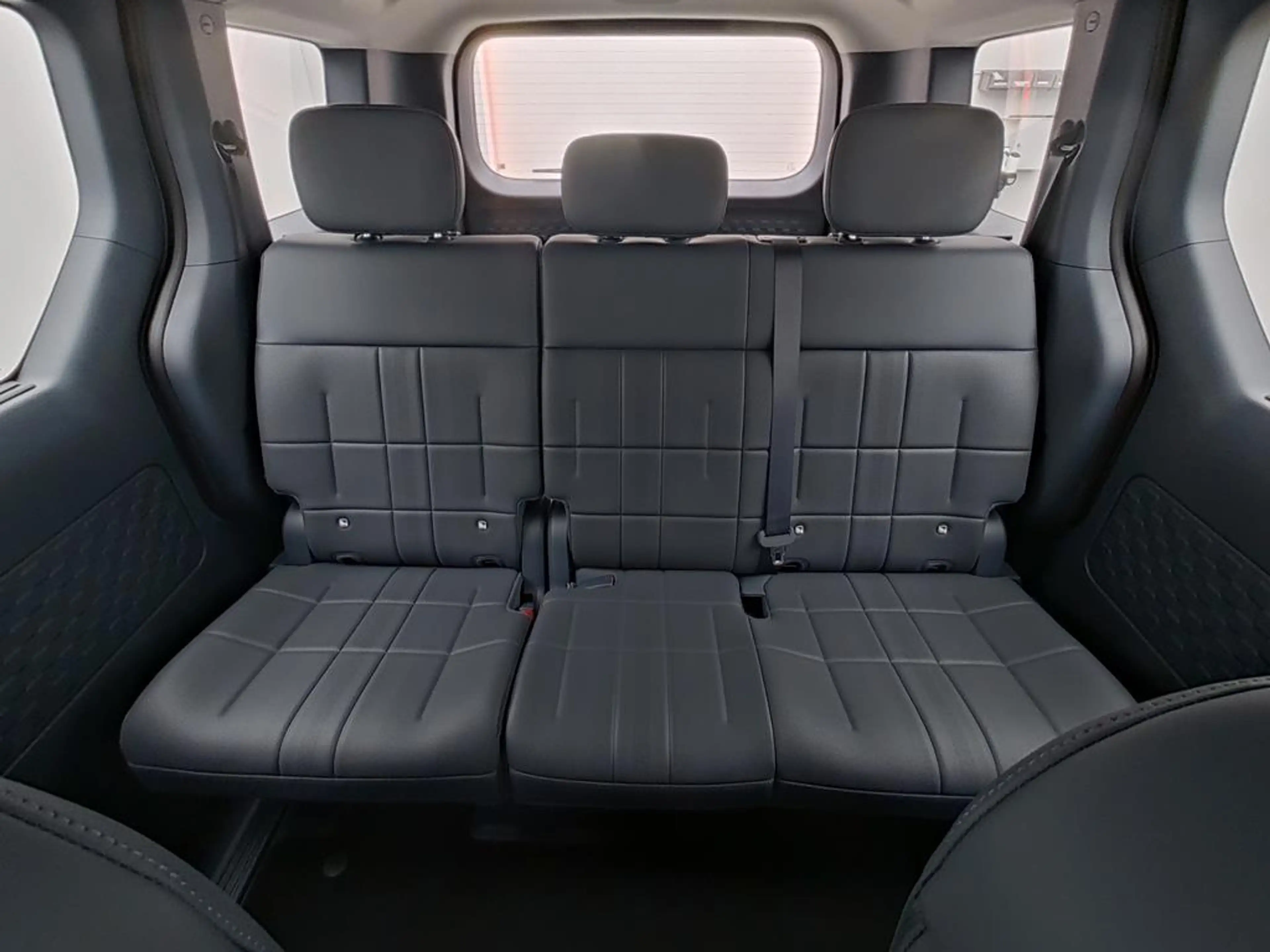 Kia PV5 Passenger 2-3-0 71.2 PLUS WP STP AW — photo 13