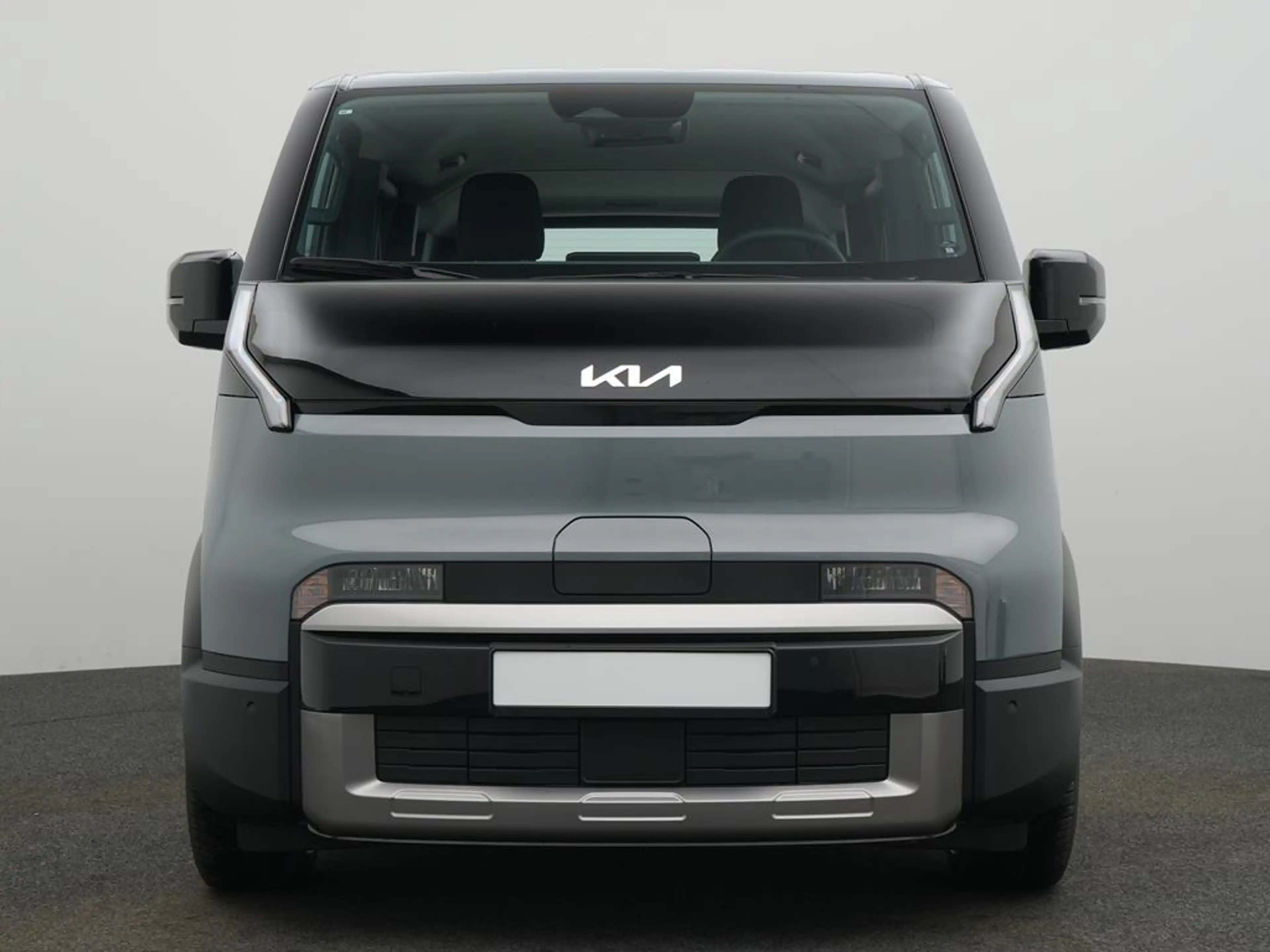 Kia PV5 Passenger 2-3-0 71.2 PLUS WP STP AW — photo 3