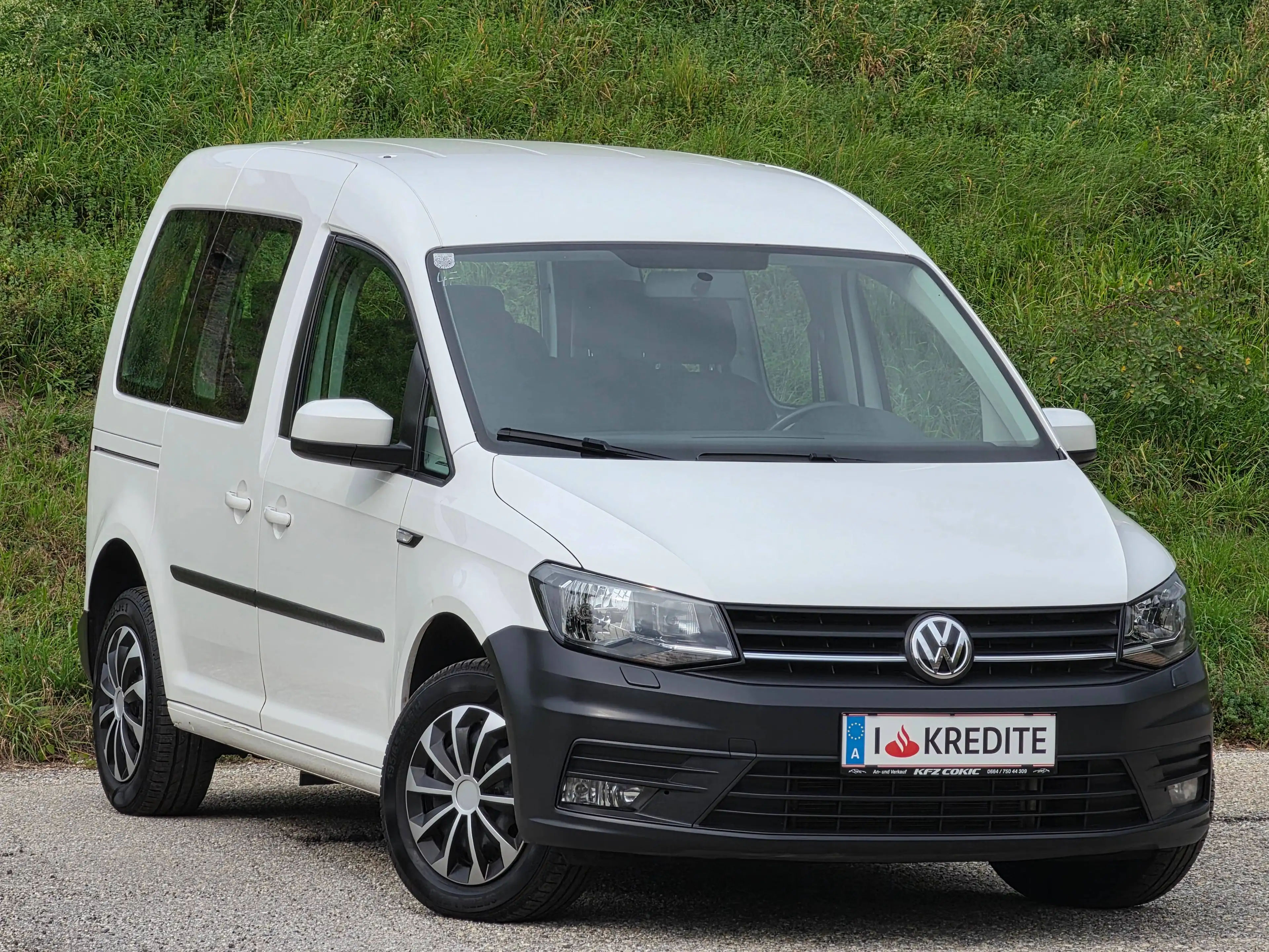Volkswagen Caddy Trendline* 7 Sitzer* MwSt.* Sitzheizung* Klima* — photo 3