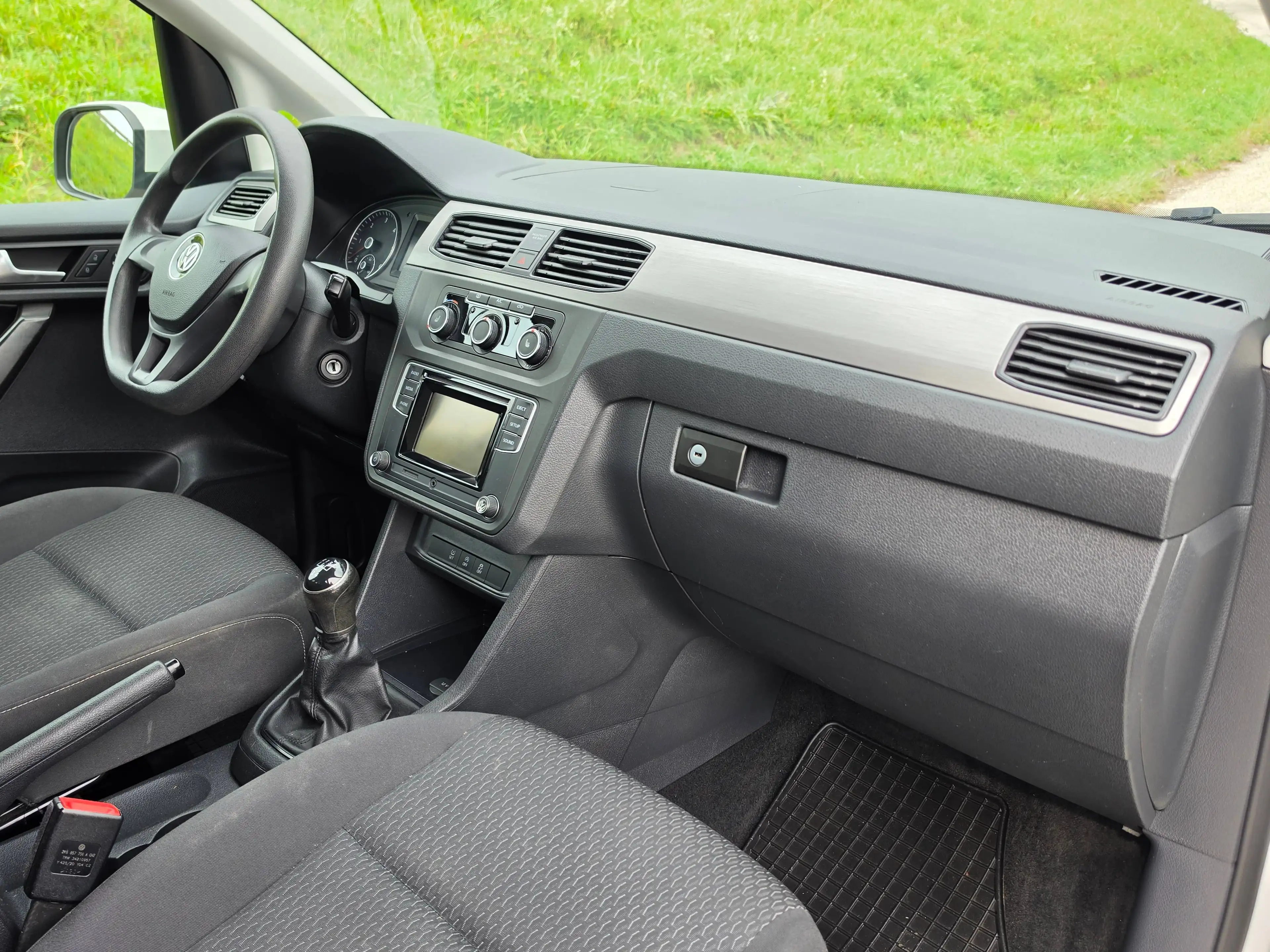 Volkswagen Caddy Trendline* 7 Sitzer* MwSt.* Sitzheizung* Klima* — photo 14
