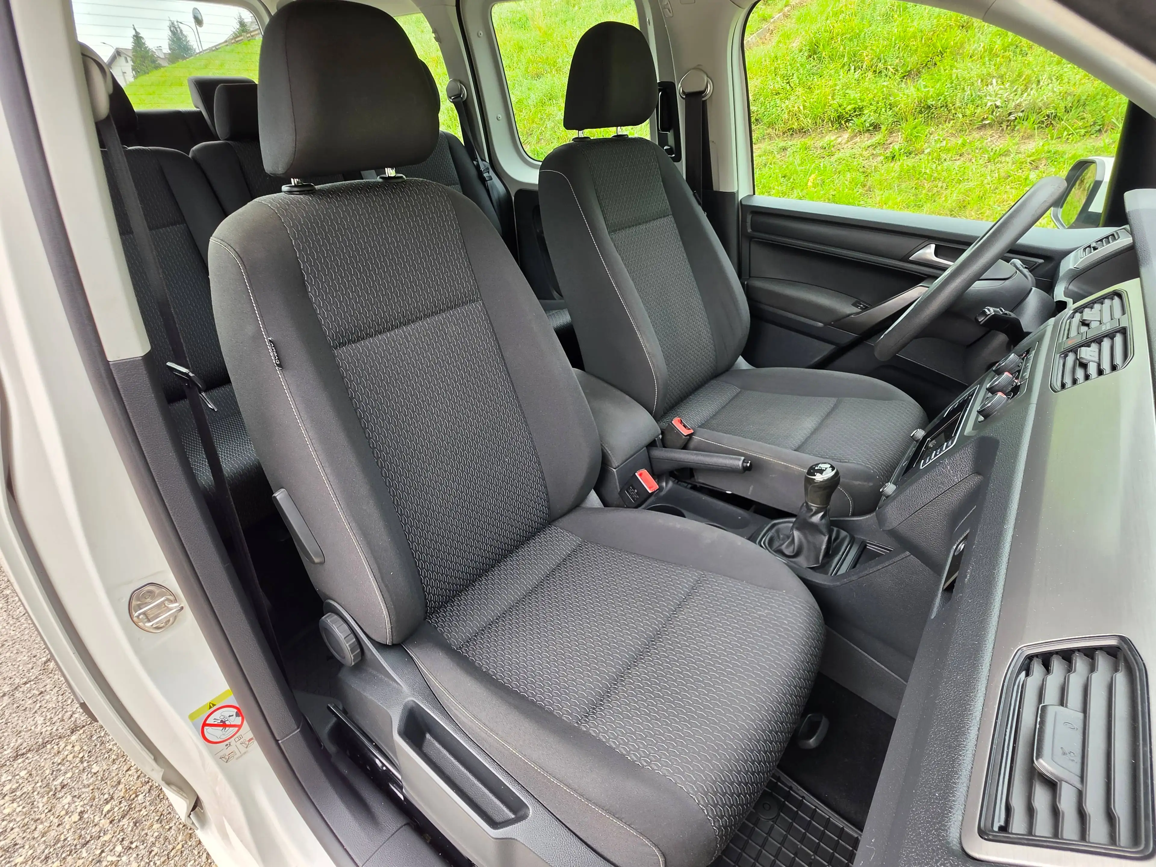 Volkswagen Caddy Trendline* 7 Sitzer* MwSt.* Sitzheizung* Klima* — photo 12