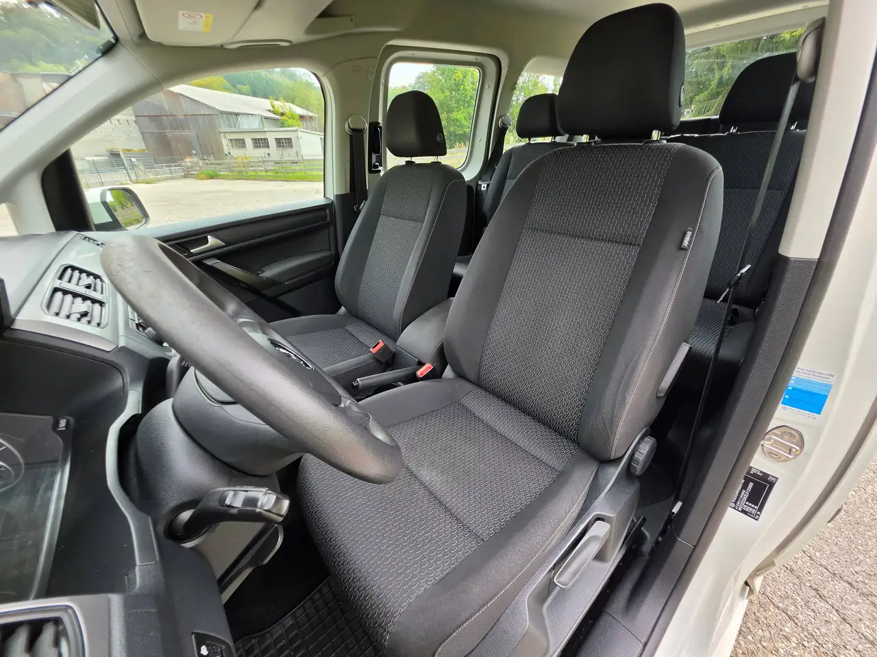 Volkswagen Caddy Trendline – Bild 9