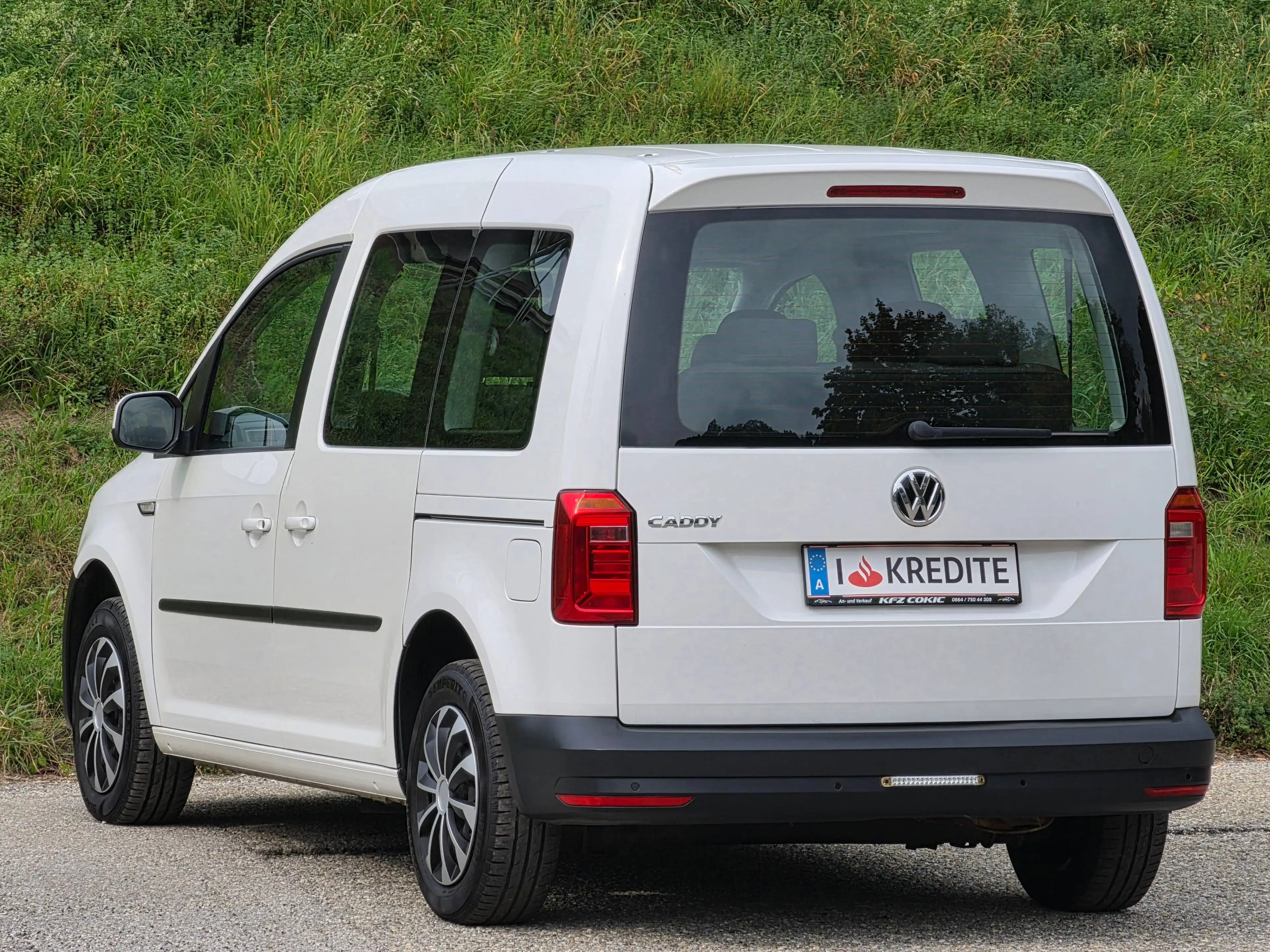 Volkswagen Caddy Trendline* 7 Sitzer* MwSt.* Sitzheizung* Klima* — photo 4