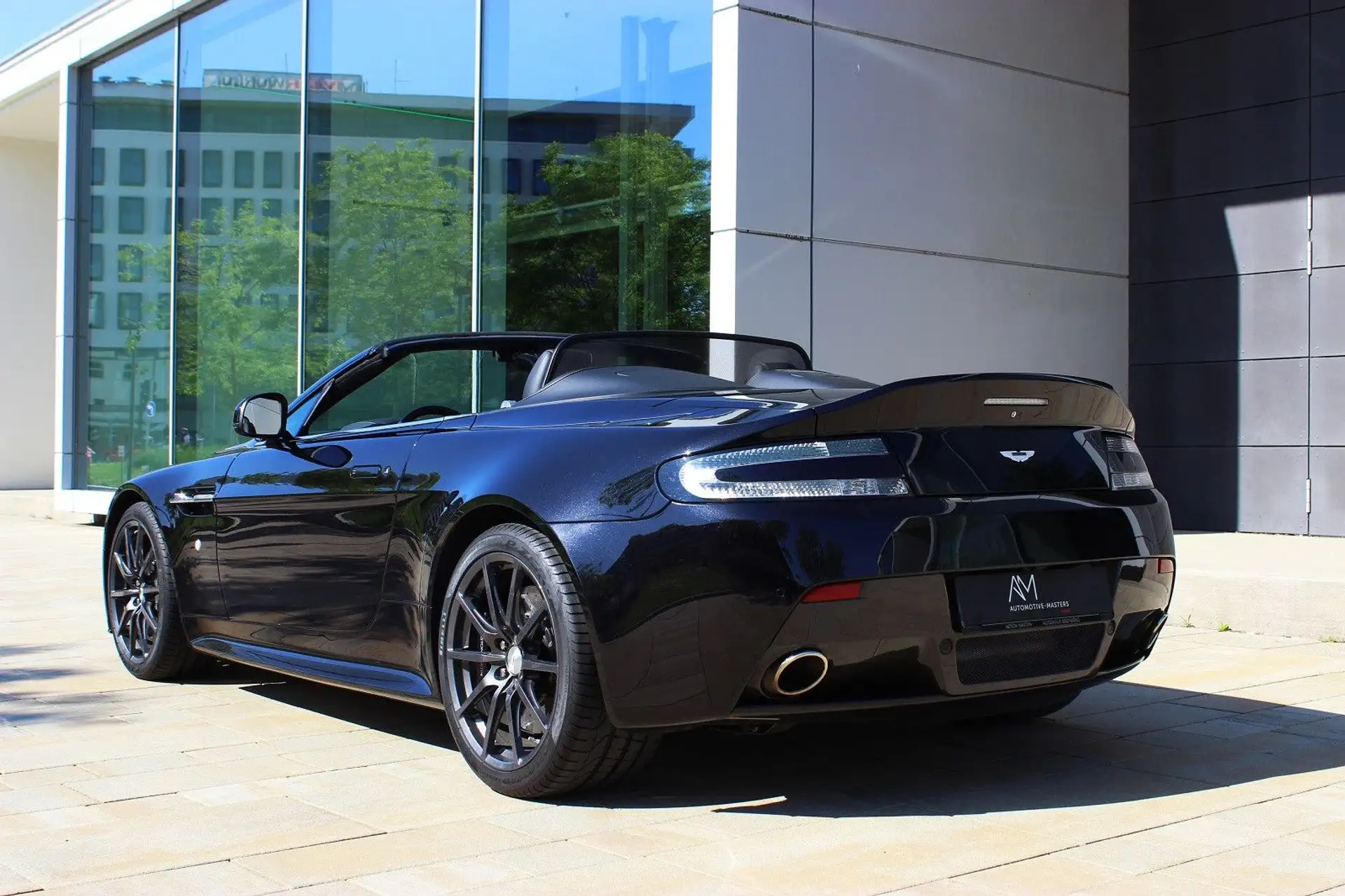 애스턴마틴 밴티지 Roadster 2016 검정 사진 3