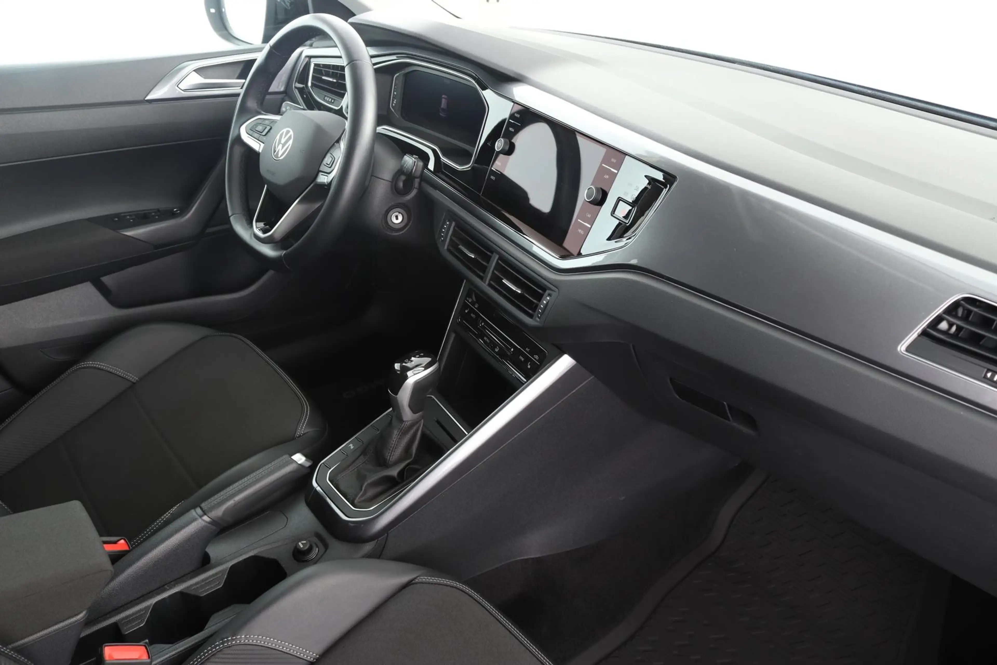 Volkswagen Taigo 1.0 TSI Style IQ.DRIVE DSG LED-MATRIX NAVI VIRTUAL — photo 13