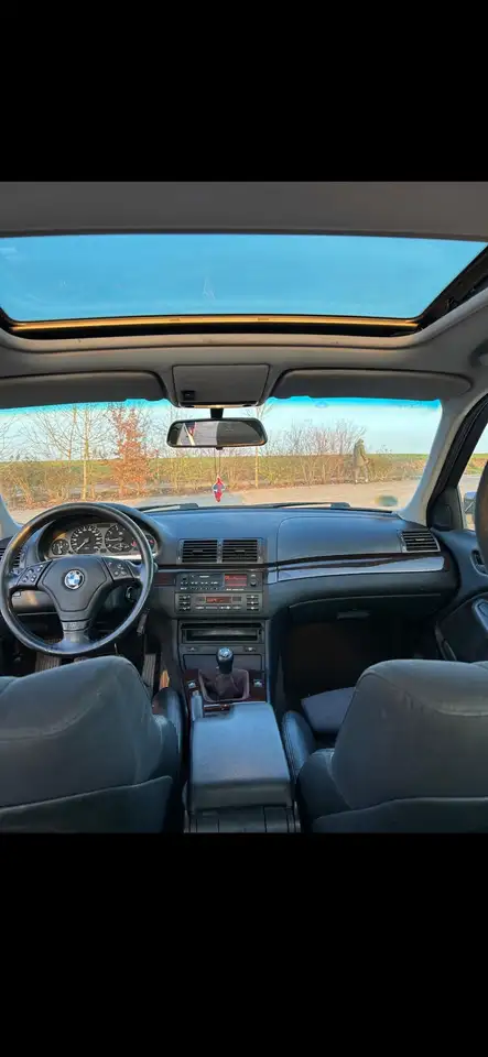 BMW 323i Comfort Edition, foto 3