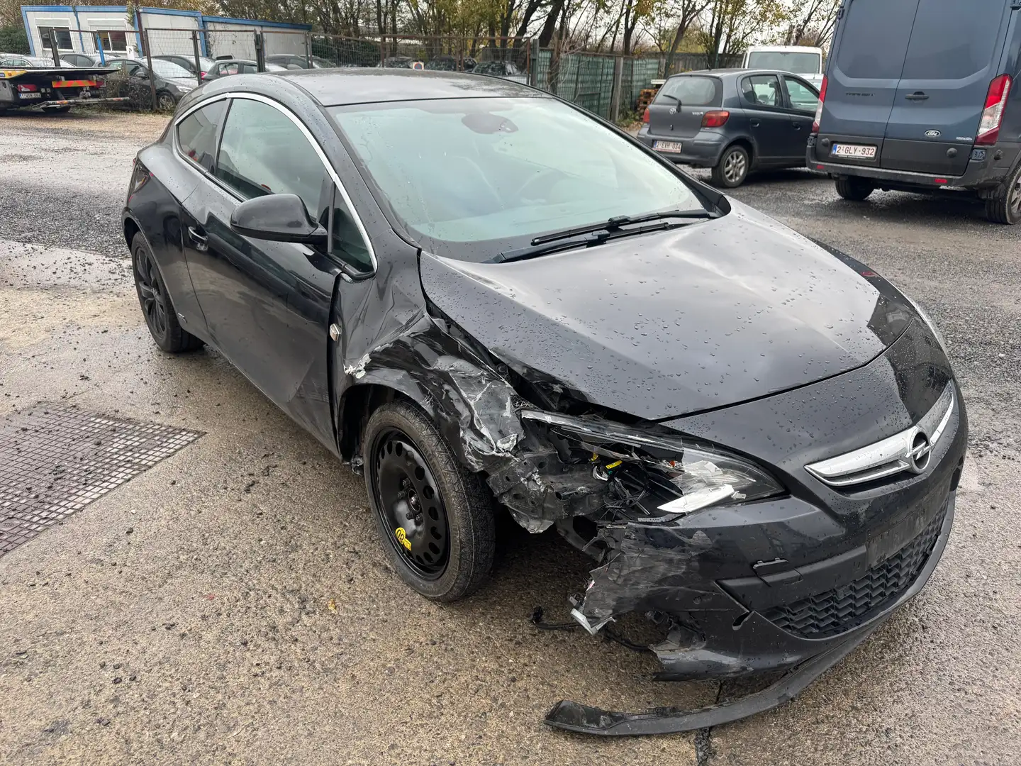 Opel Astra GTC 1.6 CDTi ecoFLEX OPC-Line S/S Schwarz - 2