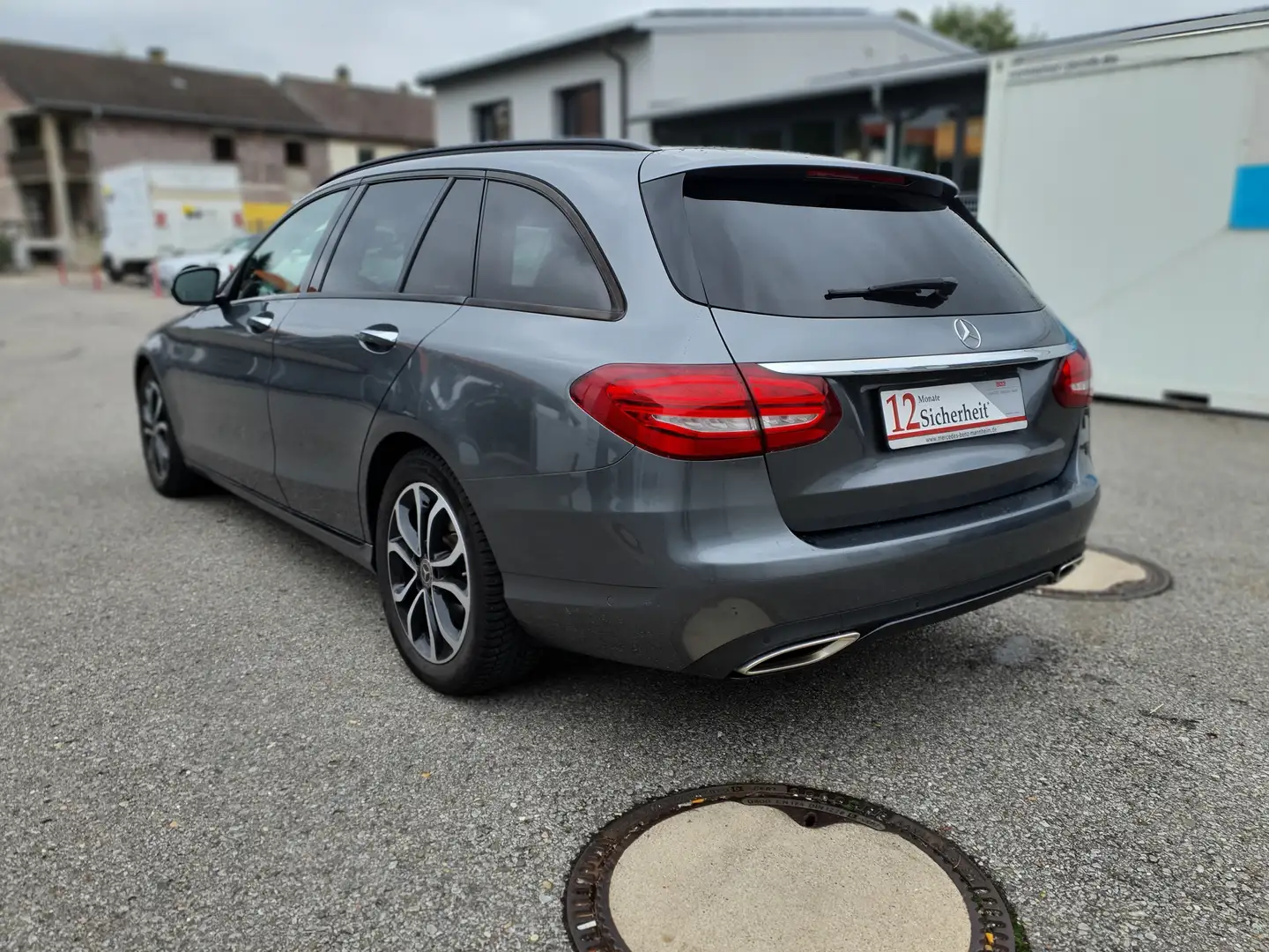 Mercedes-Benz C 180 T CGI Automatik * Avantgarde* 84 Tkm*Rückfahrka Grau - 2