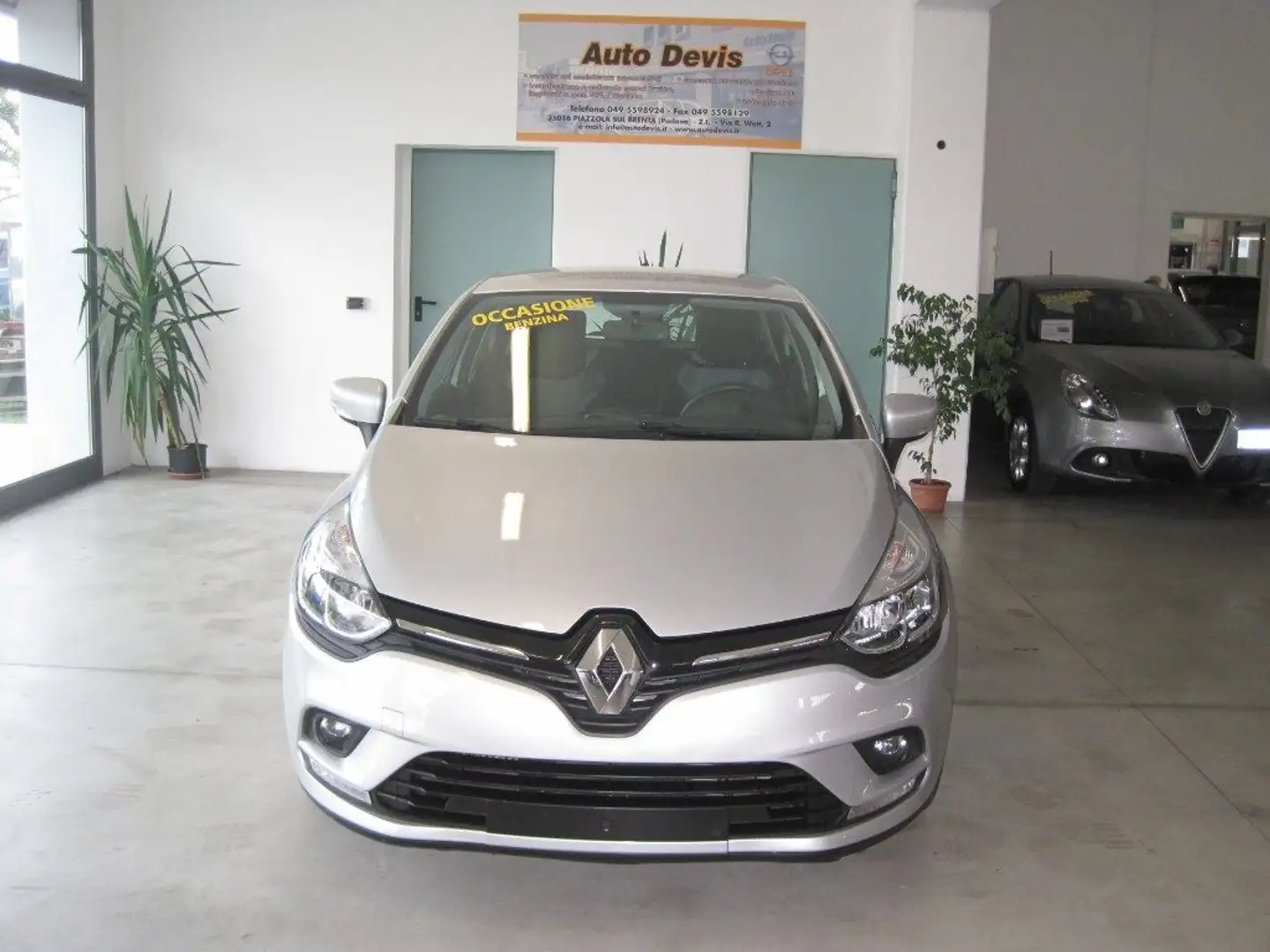Renault Clio TCe 12V 90 CV 5 porte Business Zilver - 1