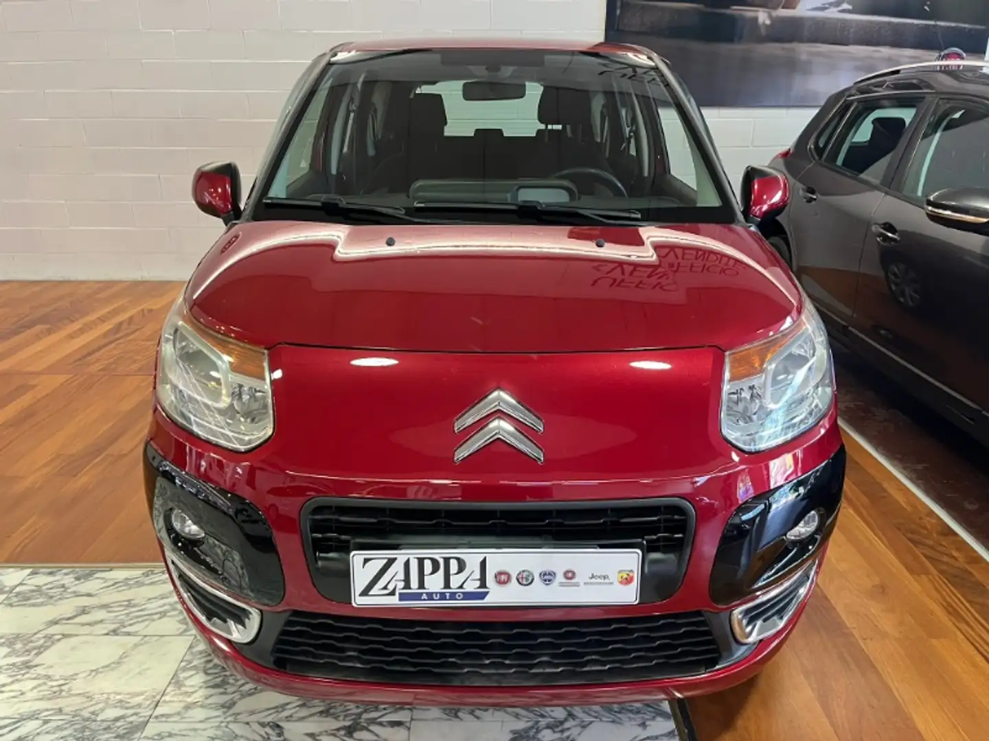 Citroen C3 Picasso 1.4 VTi 95 Perfect Rosso - 2
