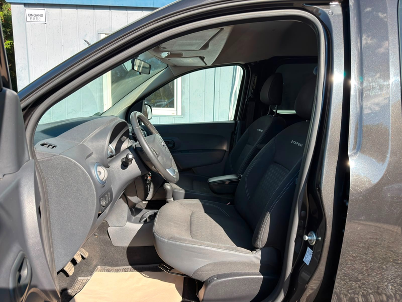 Dacia Dokker 1.2 TCe Stepway*TÜV neu*Klima*PDC*Navi — photo 13