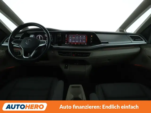 Volkswagen Multivan view 12