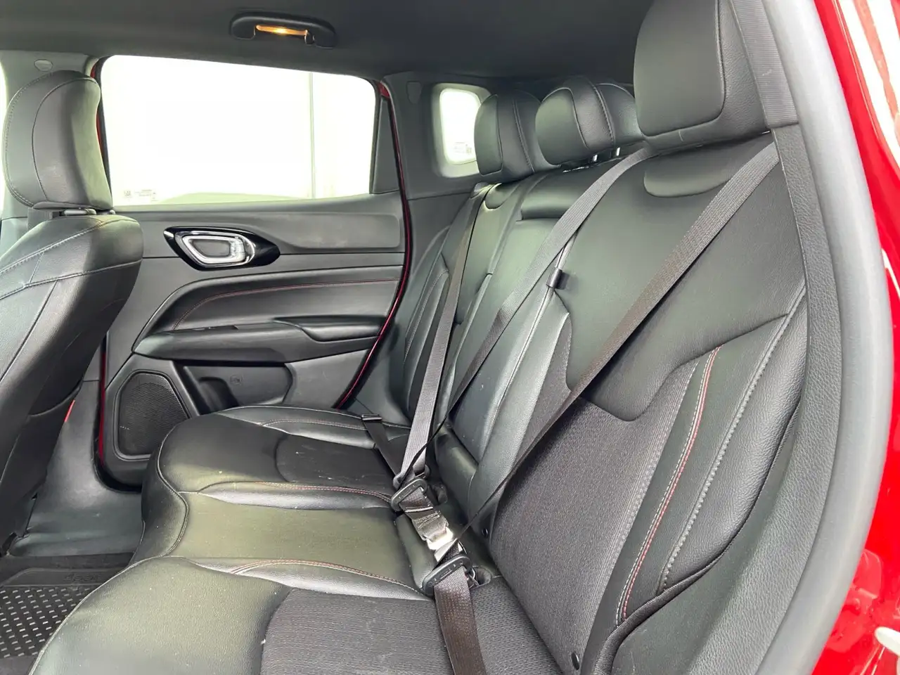Jeep Compass photo Jeep Compass