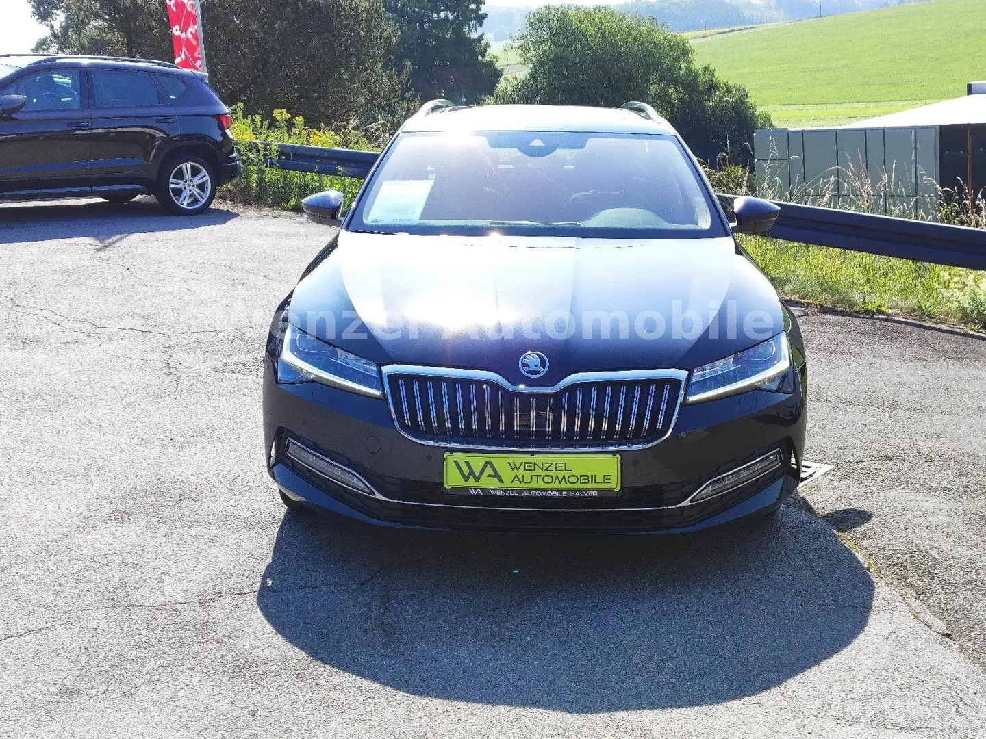 Skoda Superb Prem. Edition 4x4 *STANDHZG*SITZBELÜFTUNG Schwarz - 2
