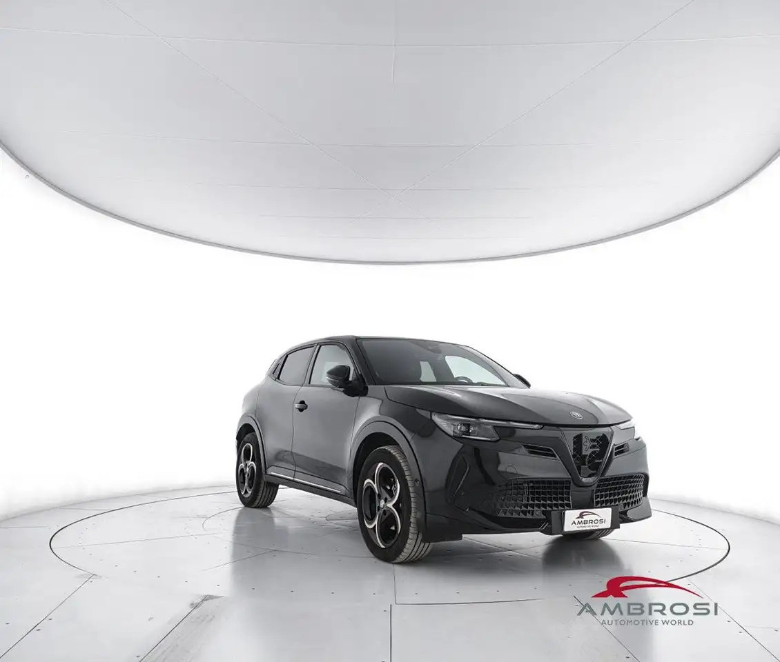 Alfa Romeo Junior 2025