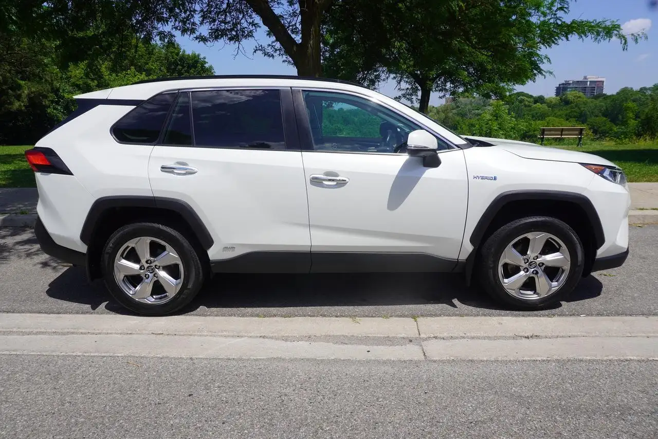 Toyota RAV 4 photo Toyota RAV 4