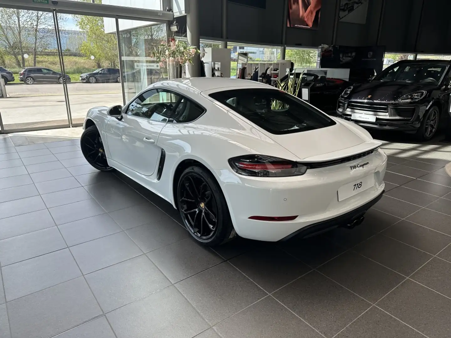 Porsche Cayman Blanco - 2