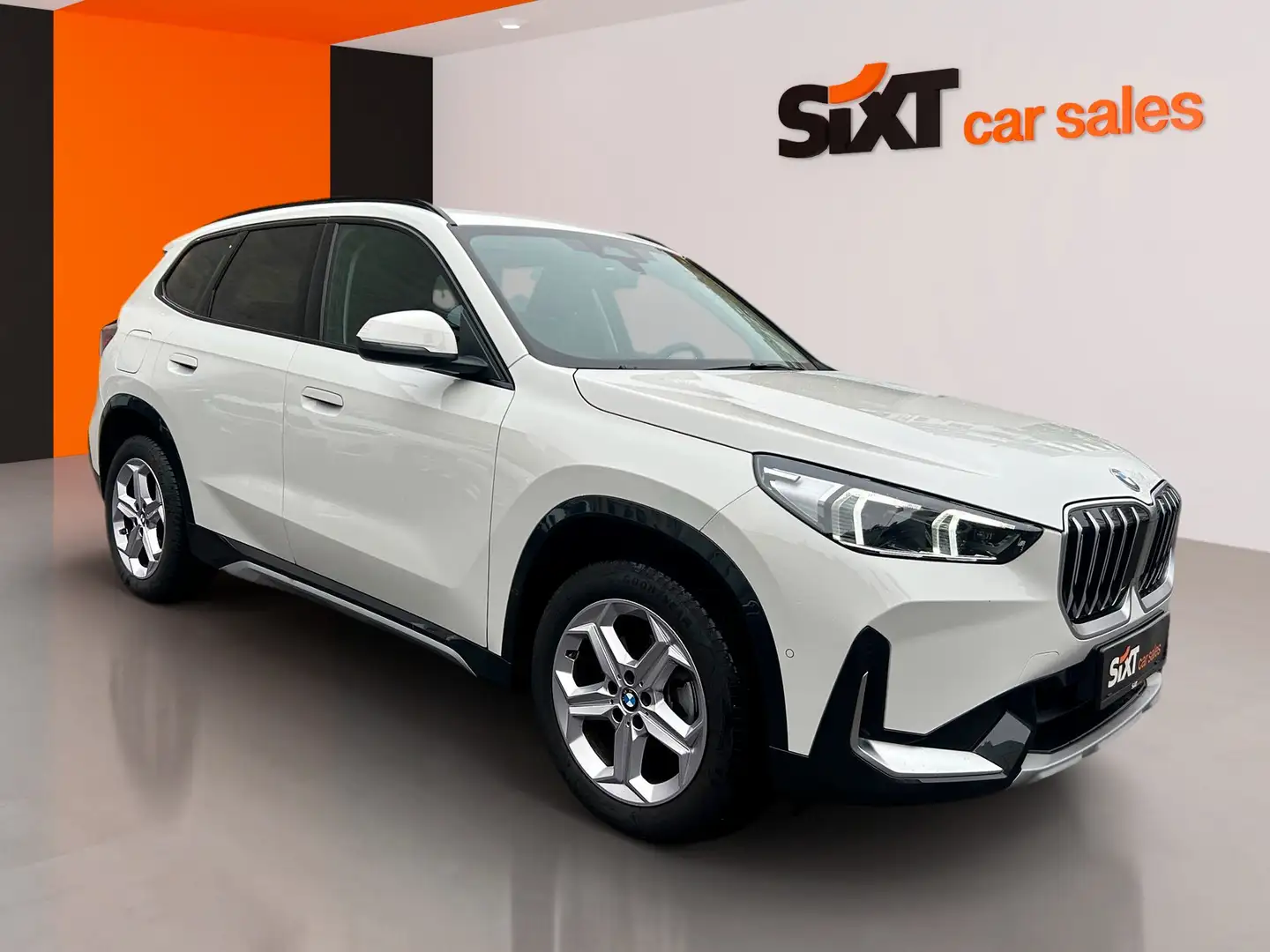 BMW X1 18 i sDrive xLine|Pano|AHK|LEDer|Kamera|Premium-P. Blanc - 1