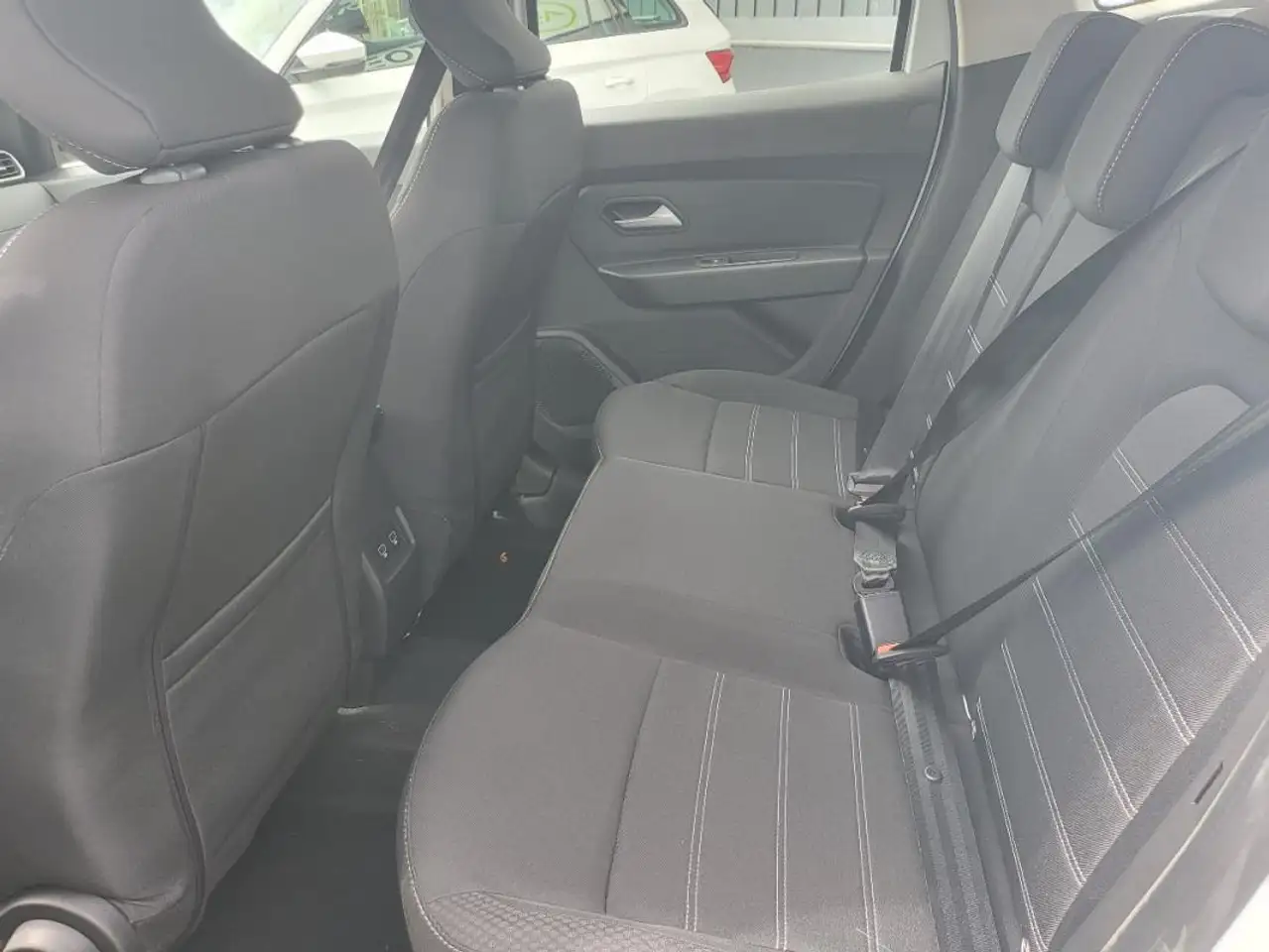 Dacia Duster — photo 13
