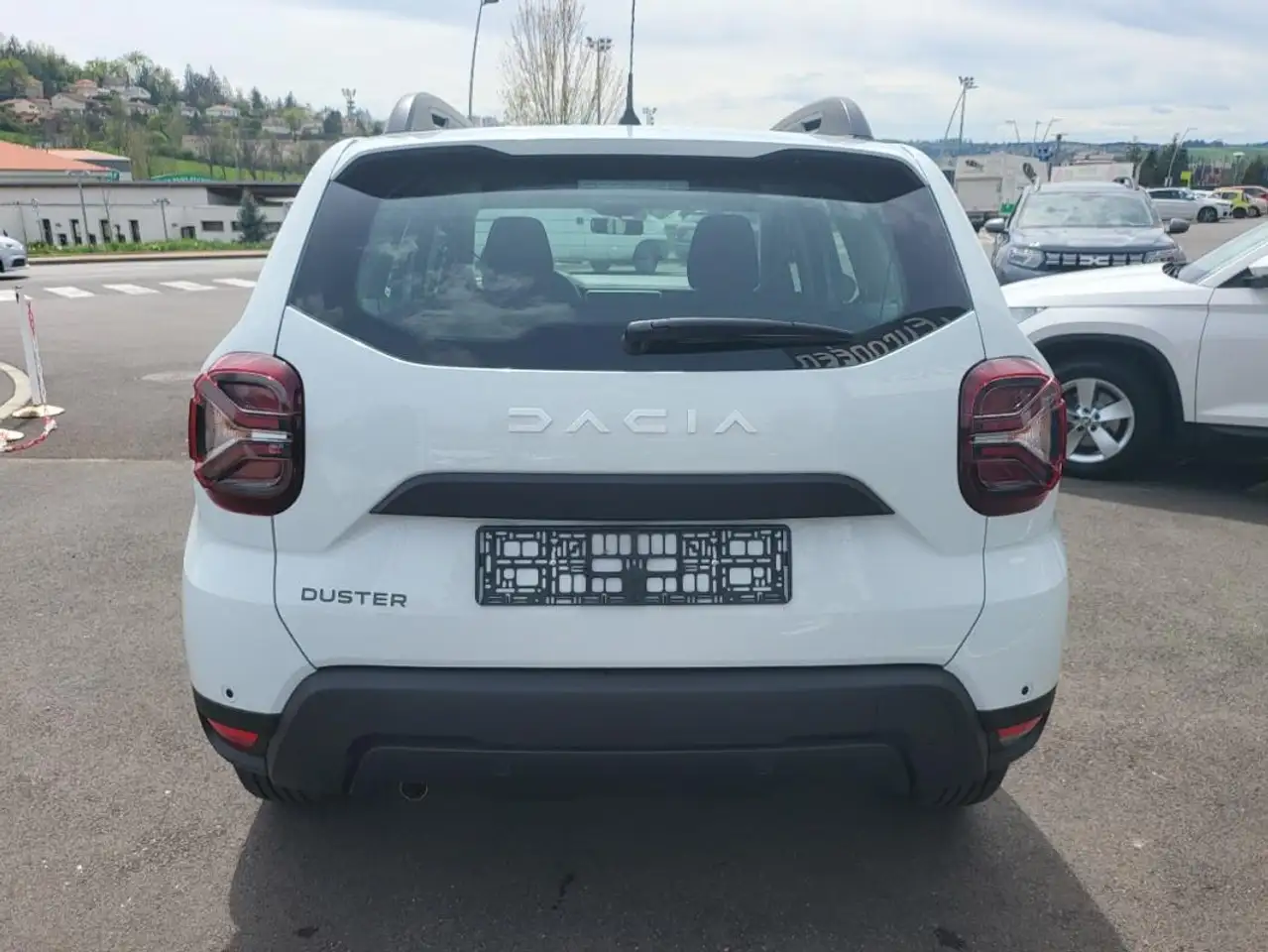 Dacia Duster — photo 4