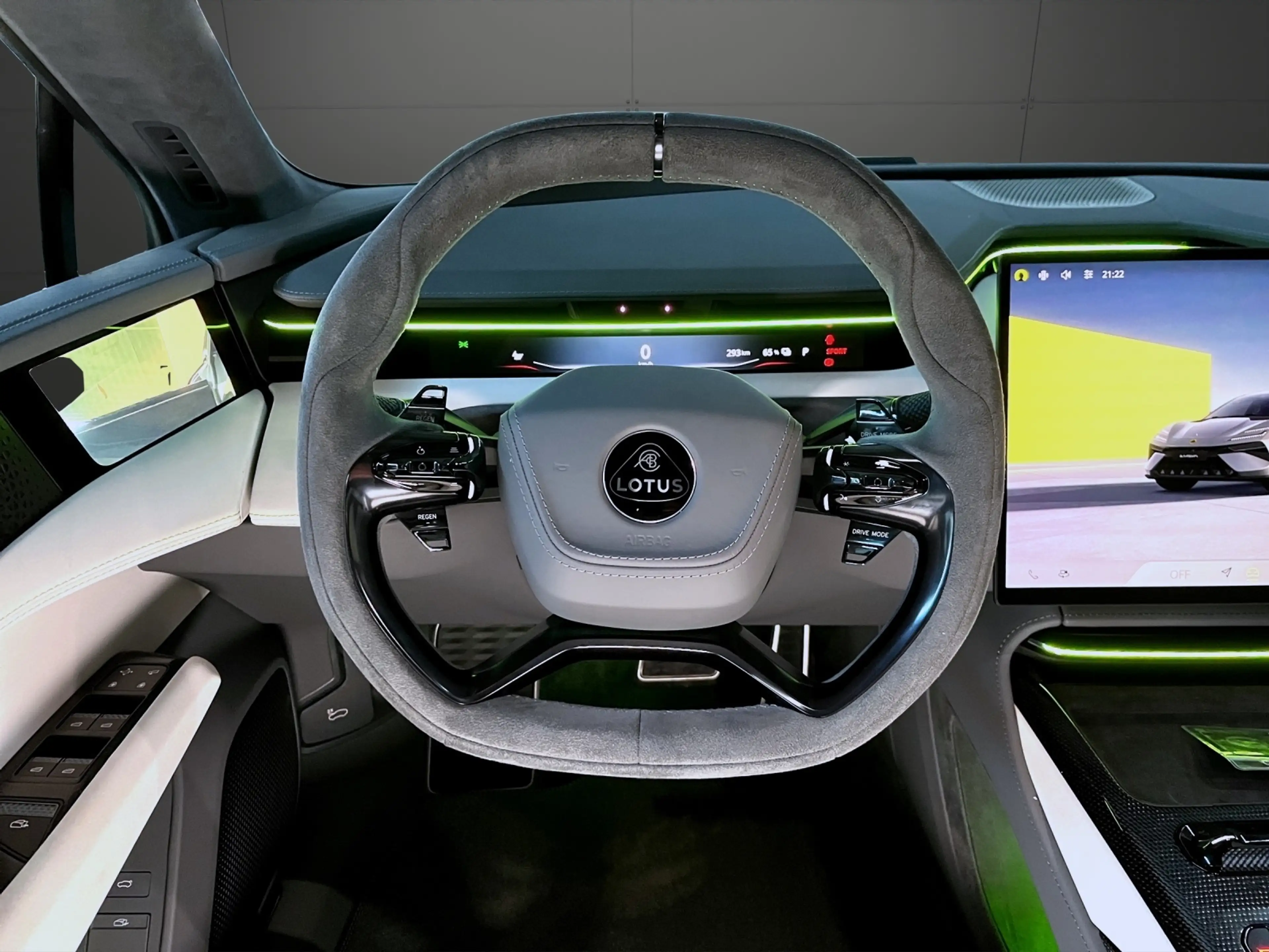 Lotus Emeya S — photo 10