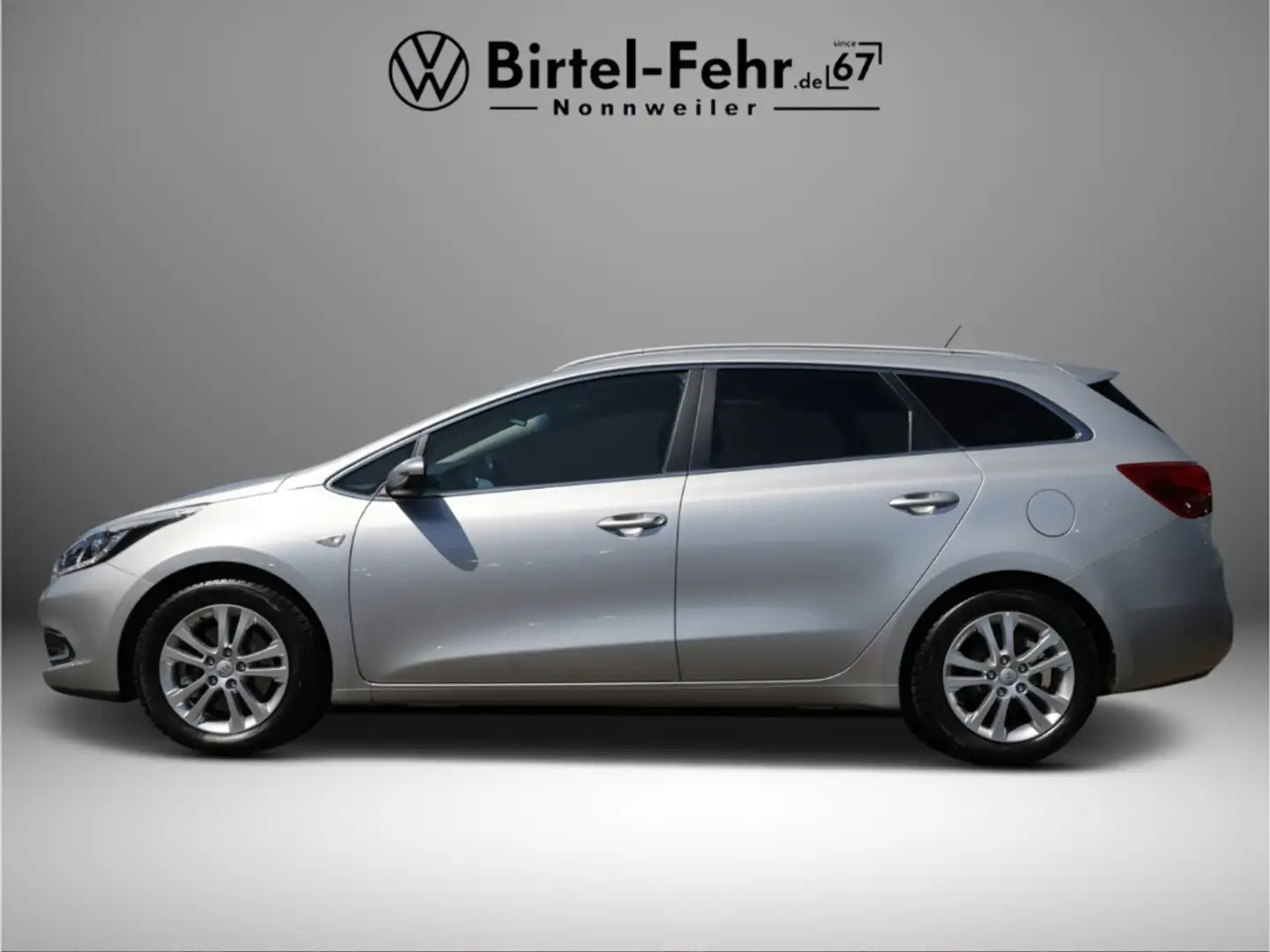 Kia Ceed / cee'd Sportswagon FIFA World Cup Edition 1.6 GDI Silber - 2