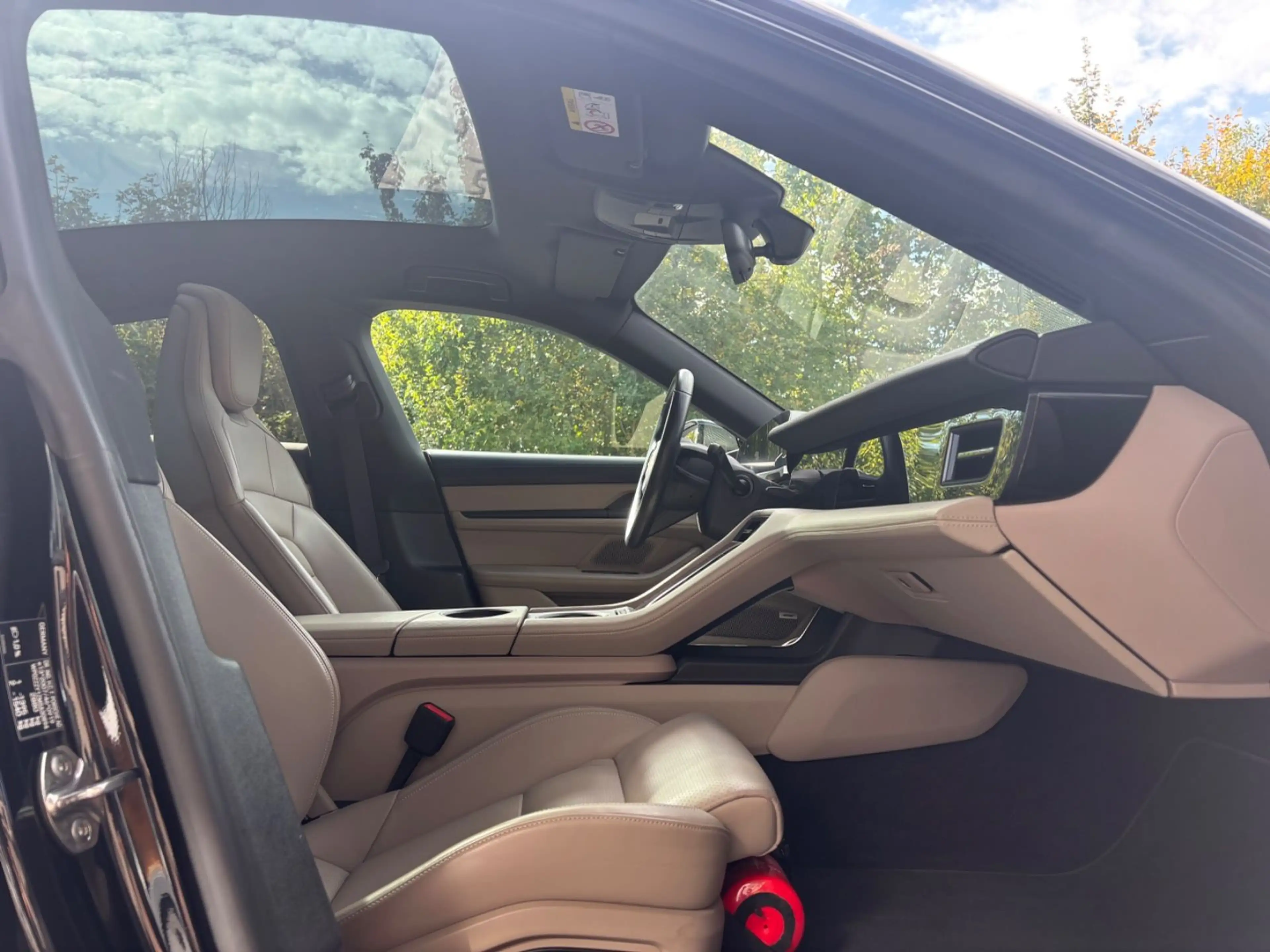 Porsche Taycan 4S Surround View Pano Bose Mission E — photo 6